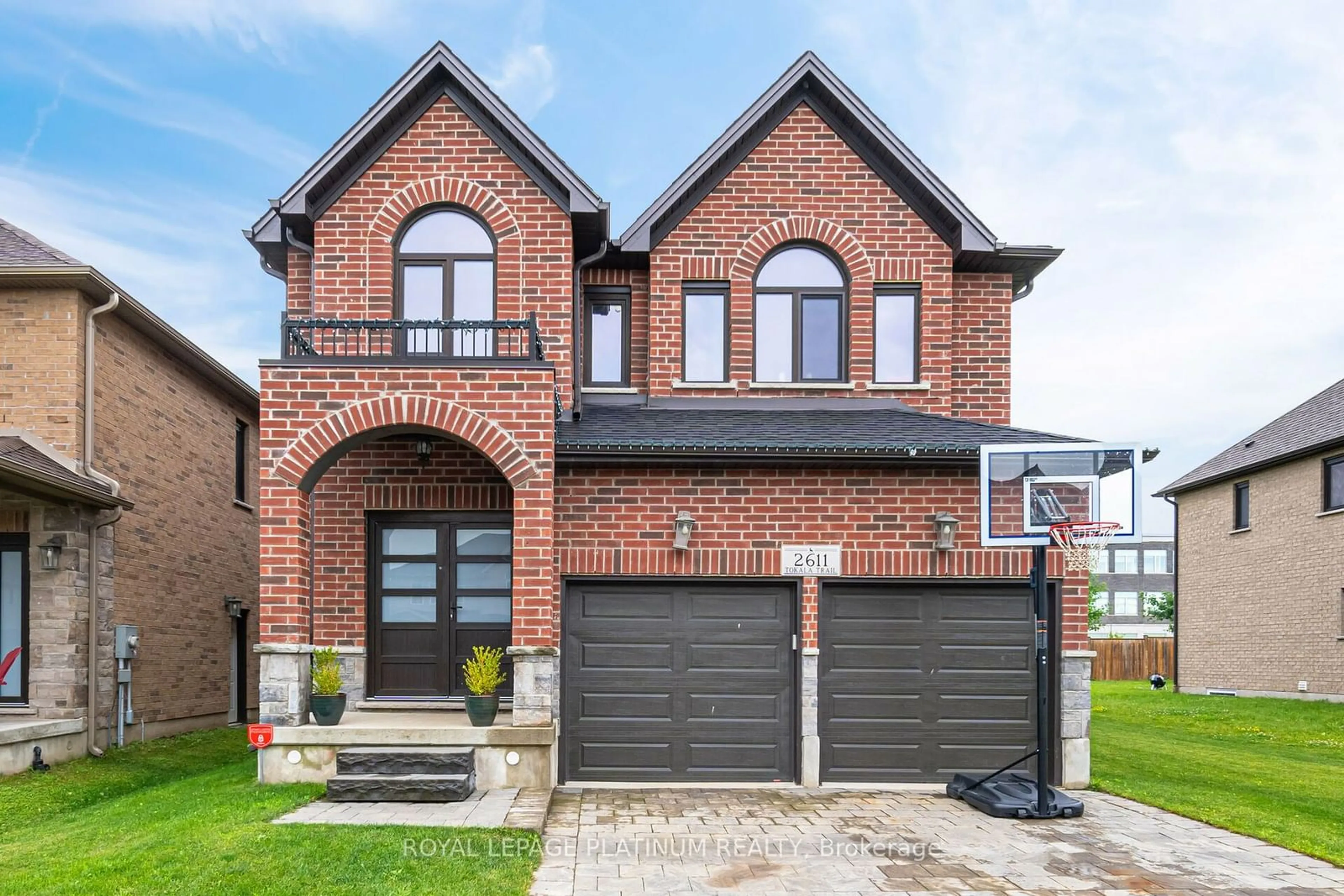 Home with brick exterior material for 2611 Tokala Tr, London Ontario N6G 0M4