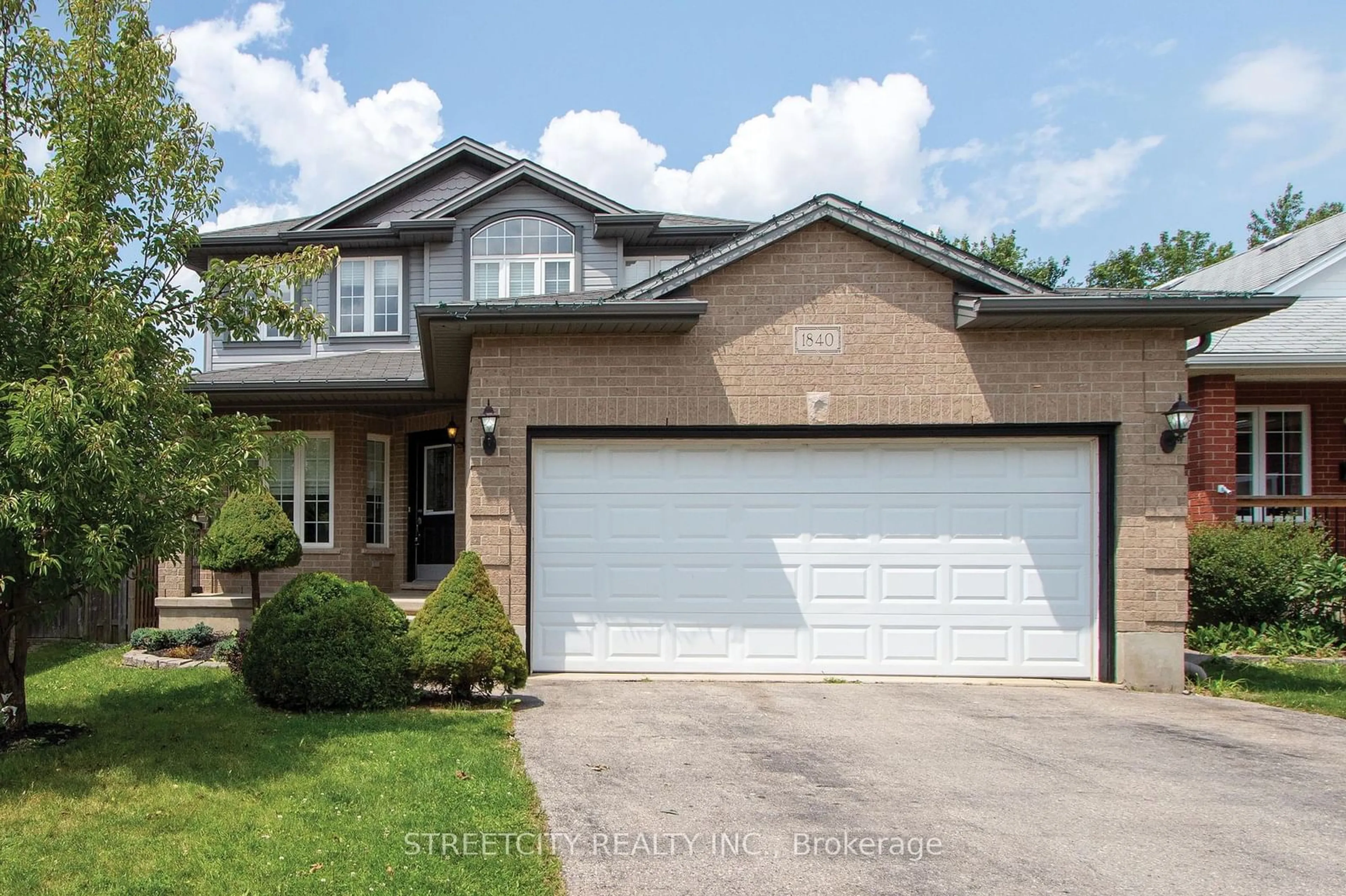 Frontside or backside of a home for 1840 Healy Rd, London Ontario N6G 5P2