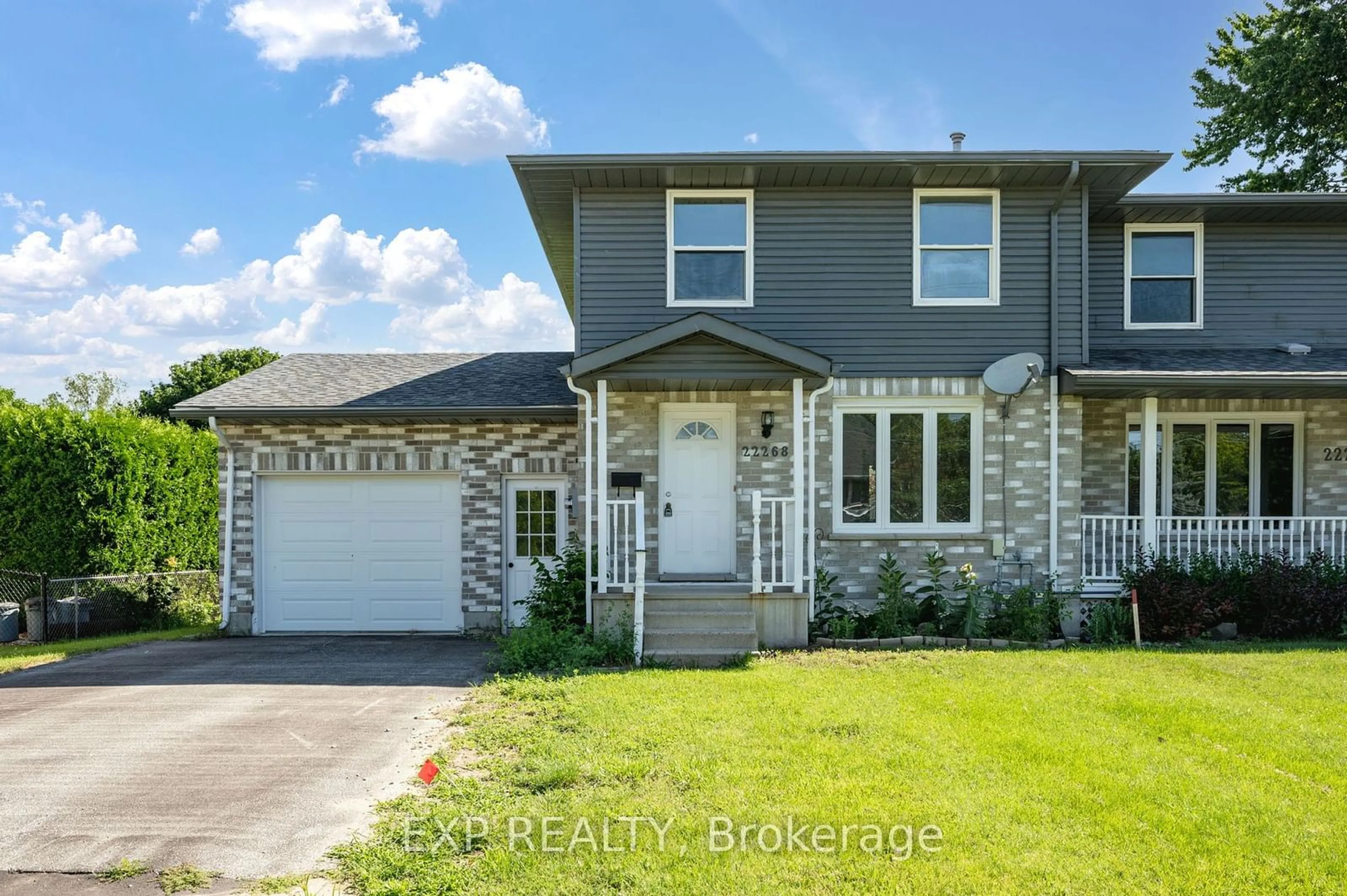 Frontside or backside of a home for 22268 ADELAIDE St, Strathroy-Caradoc Ontario N0L 1W0