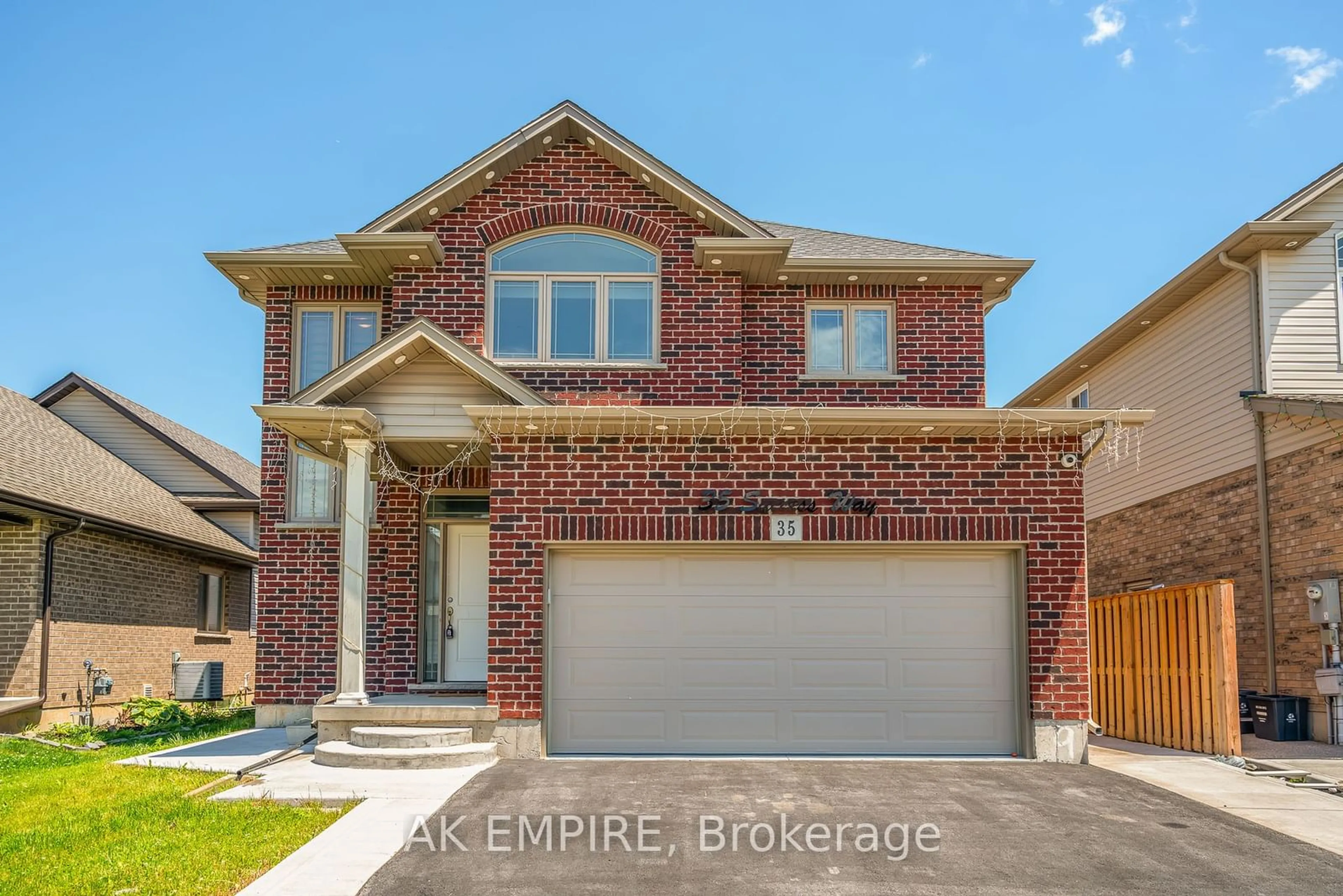 Home with brick exterior material for 35 Success Way, Thorold Ontario L2V 0C8