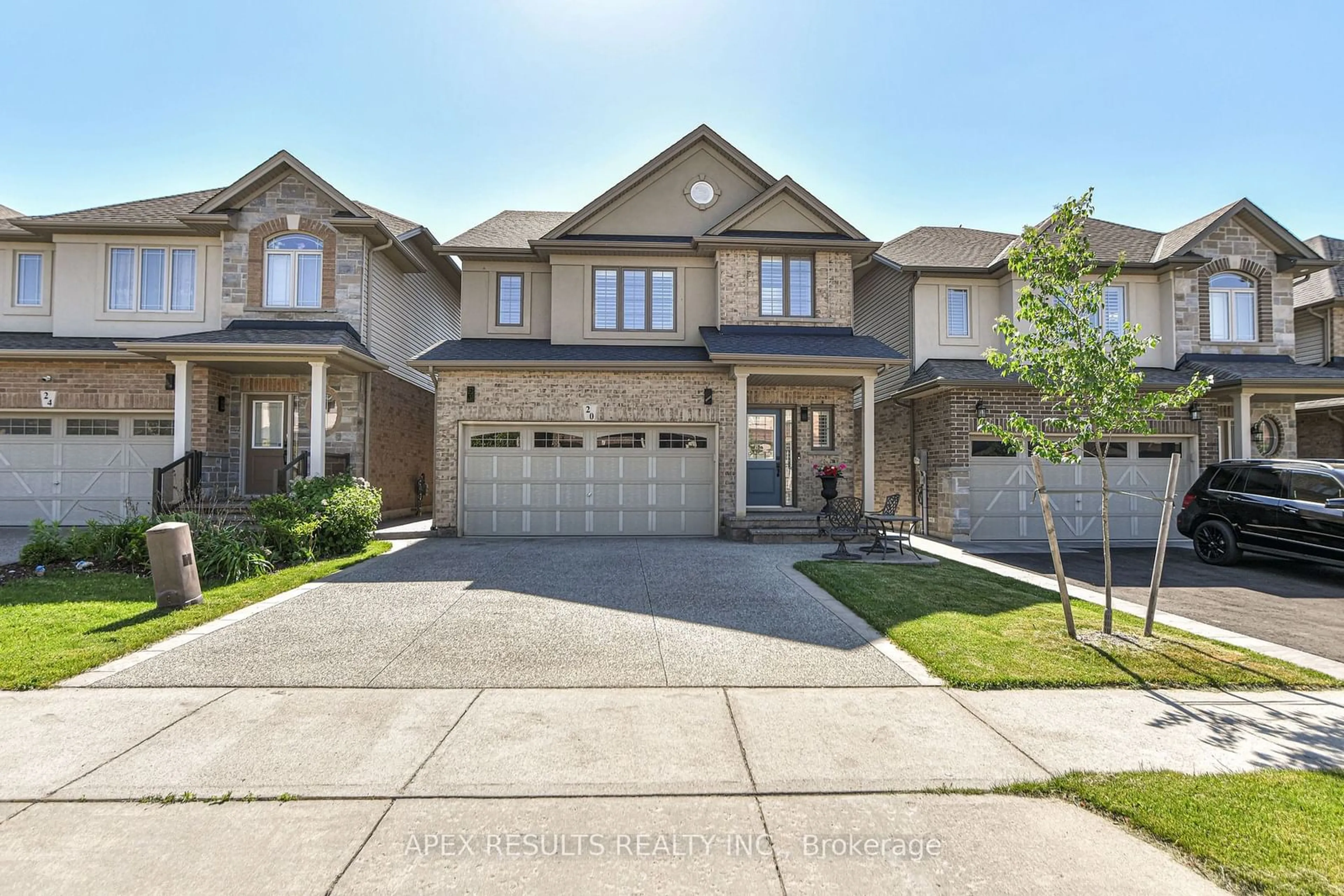 Frontside or backside of a home for 20 Cutts Cres, Hamilton Ontario L0R 1C0