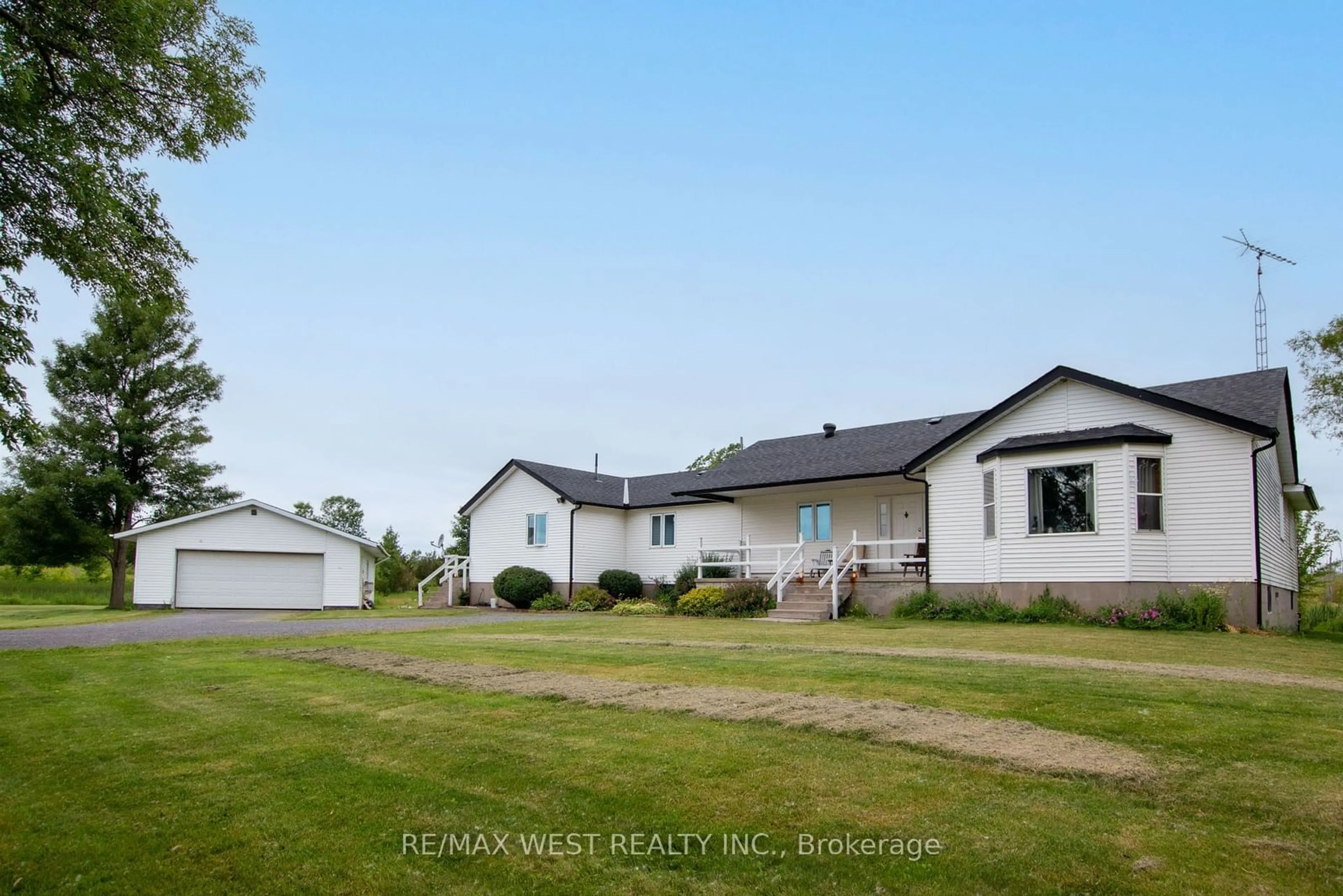 Frontside or backside of a home for 2075 Fish Lake Rd, Prince Edward County Ontario K0K 1W0