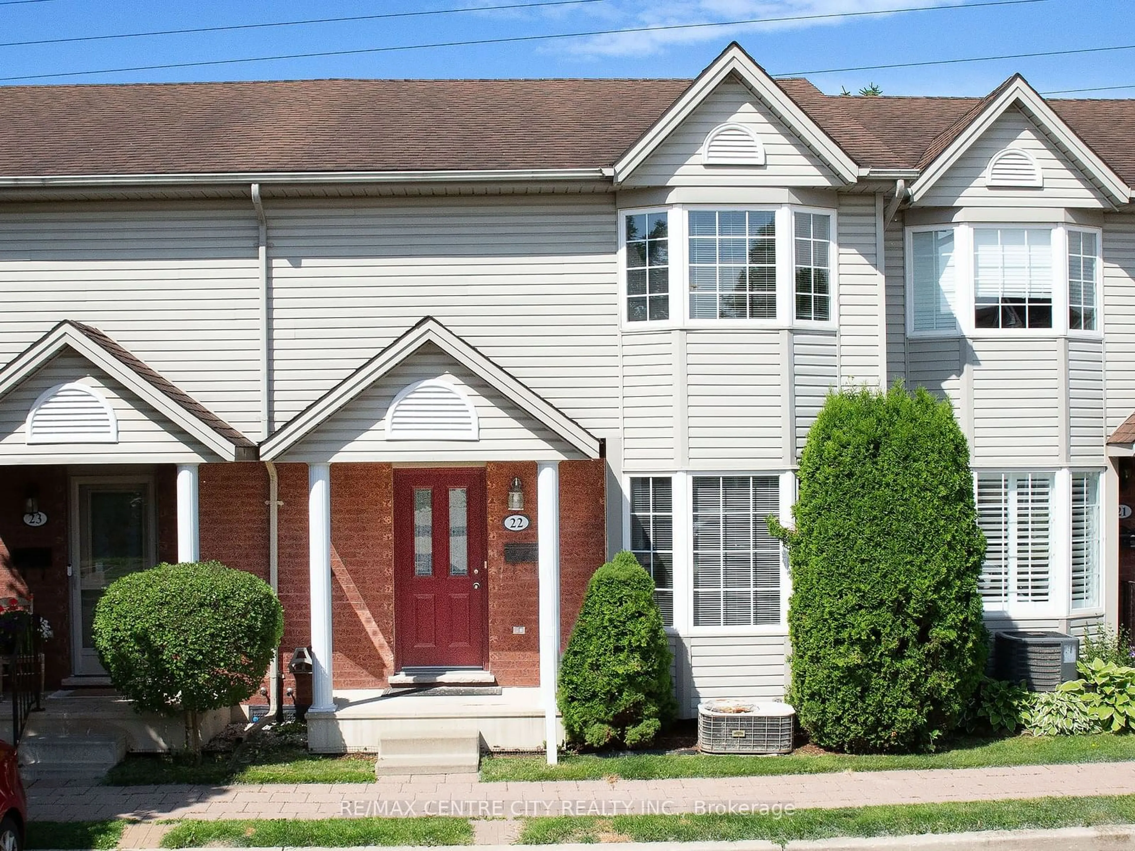 A pic from exterior of the house or condo for 101 Brookside St #22, London Ontario N5Z 5C9