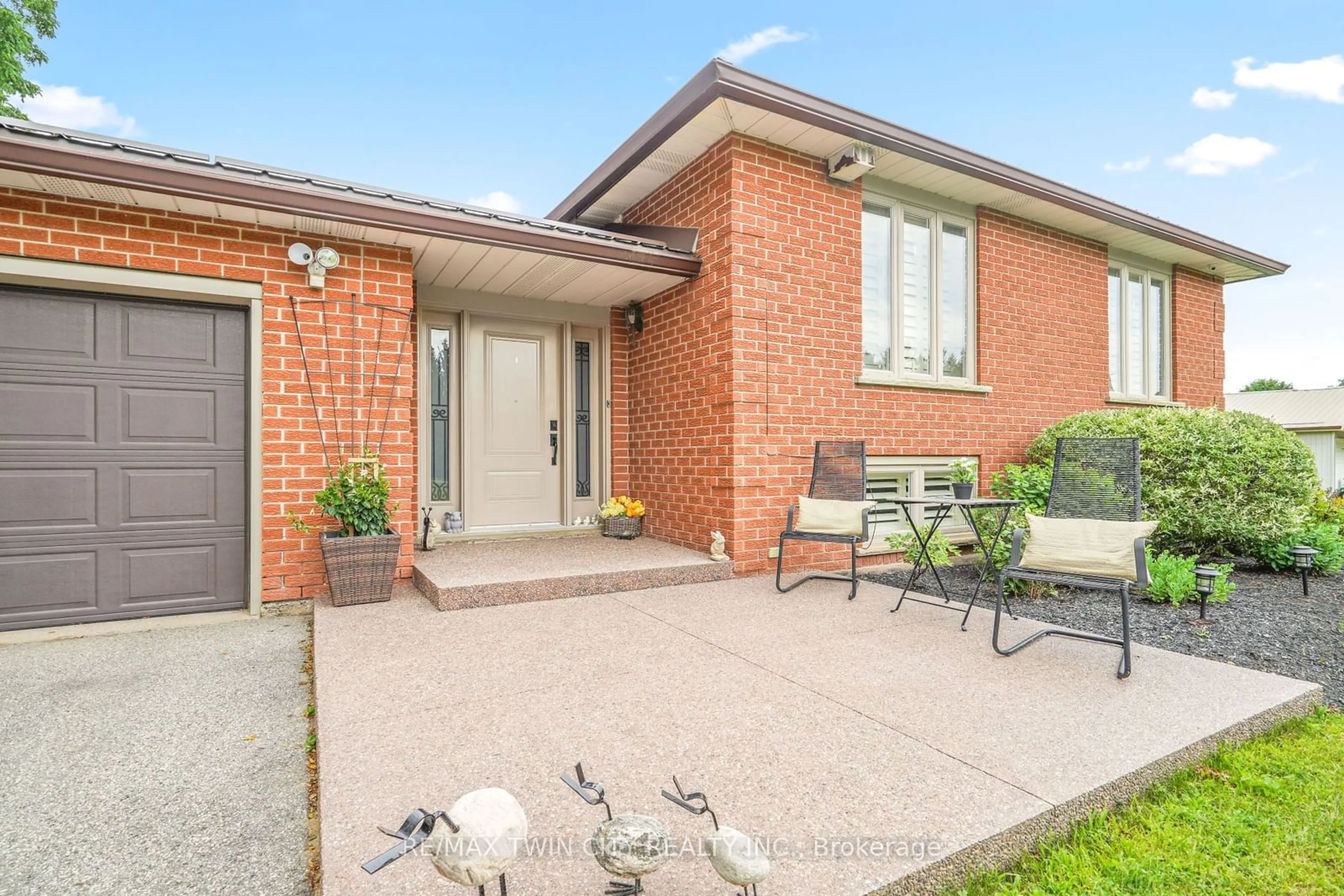 Home with brick exterior material for 183 McGill Rd, Brant Ontario N0E 1K0