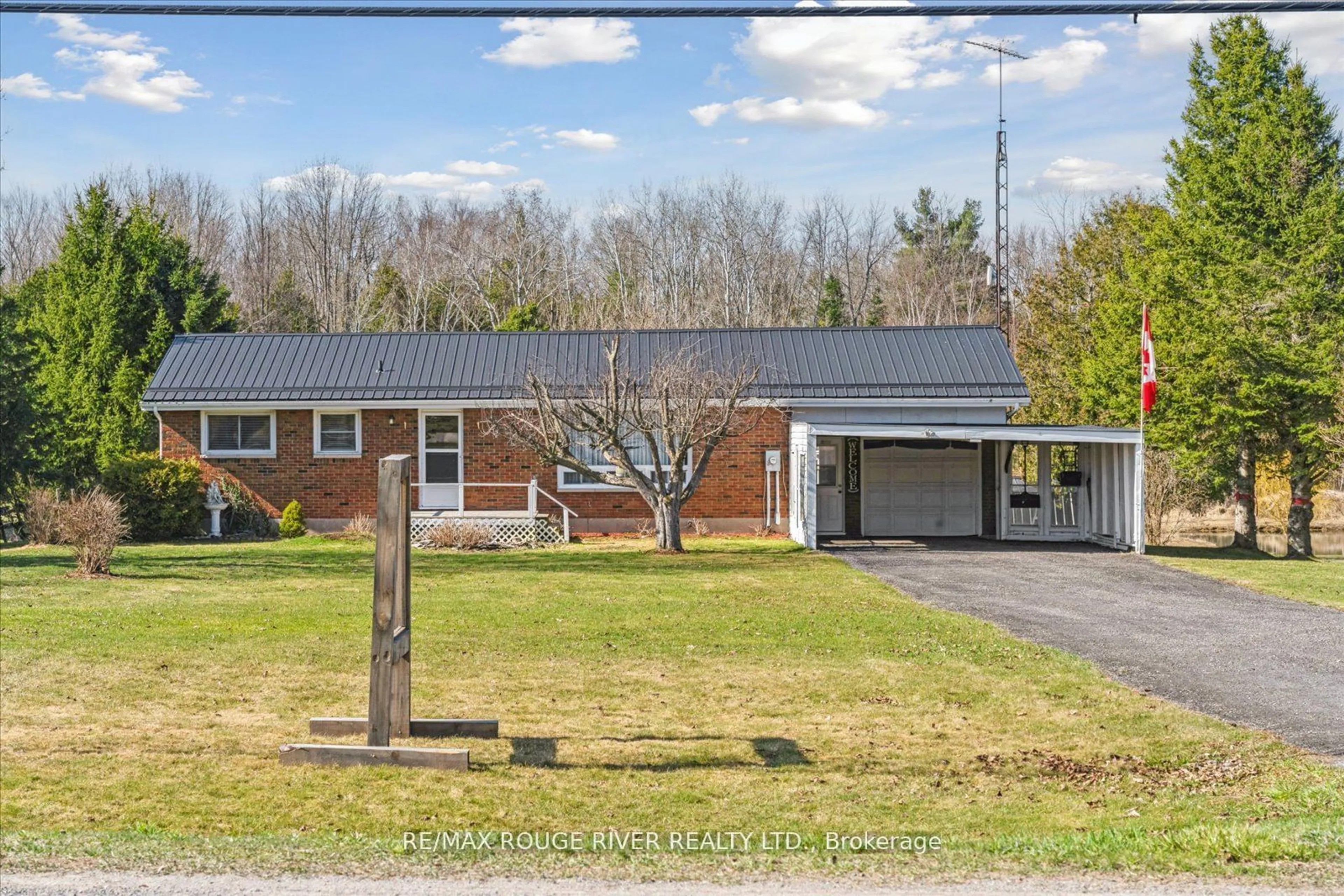 A pic from exterior of the house or condo for 401 Cordova Rd, Marmora and Lake Ontario K0K 2M0