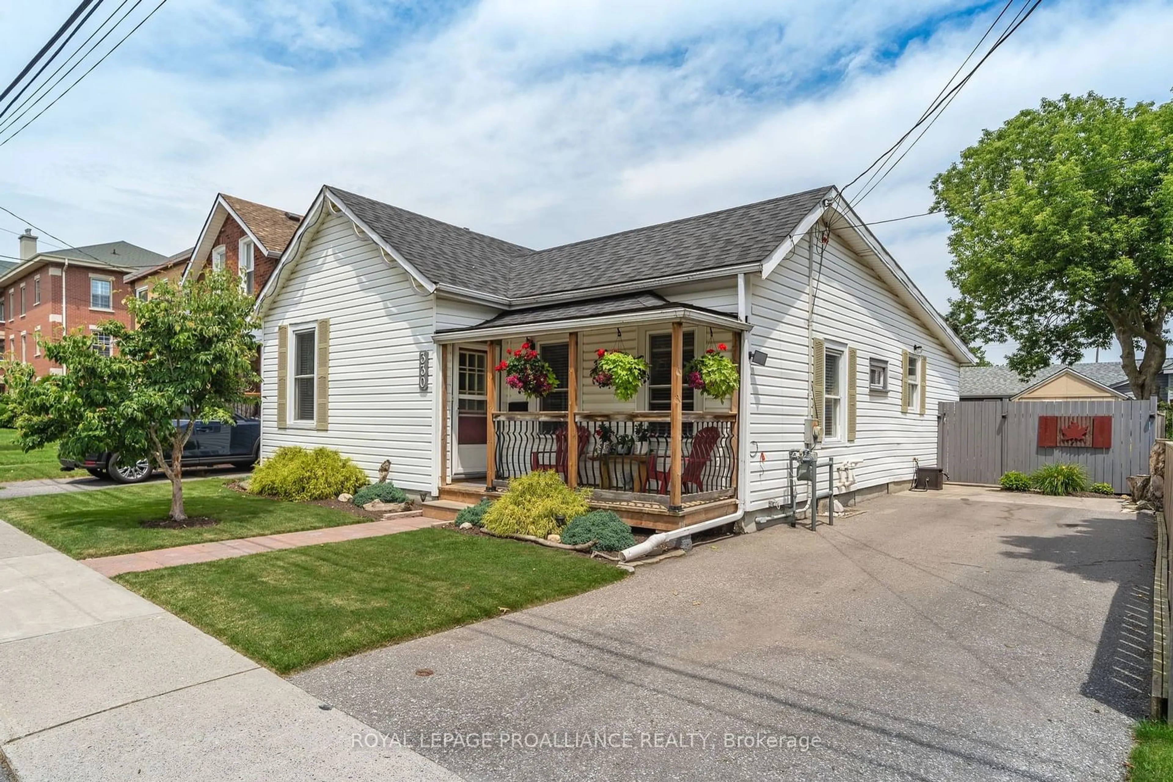 Frontside or backside of a home for 330 Ball St, Cobourg Ontario K9A 3J2