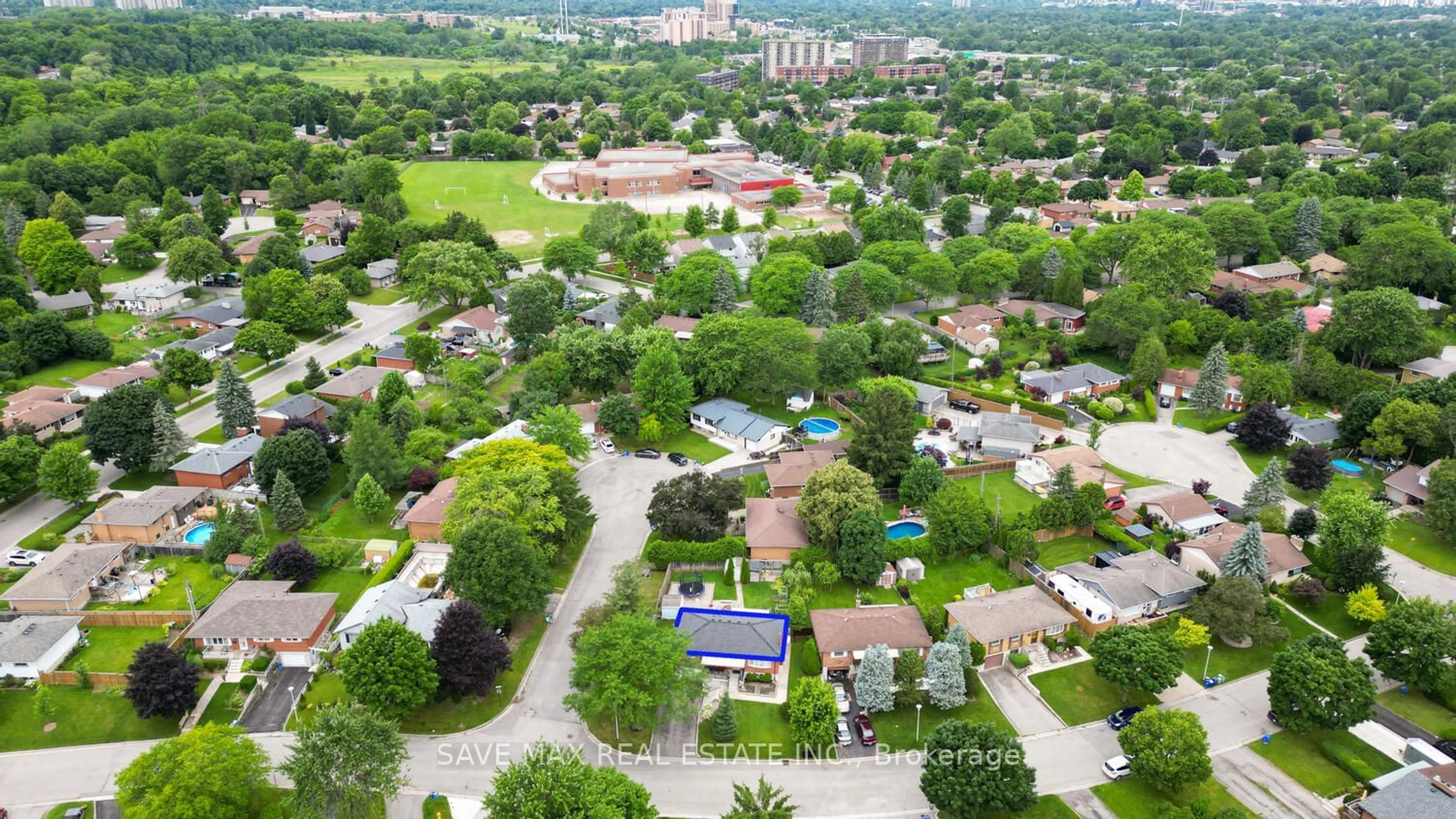 Lakeview for 51 ALMOND Rd, London Ontario N5Z 4C6