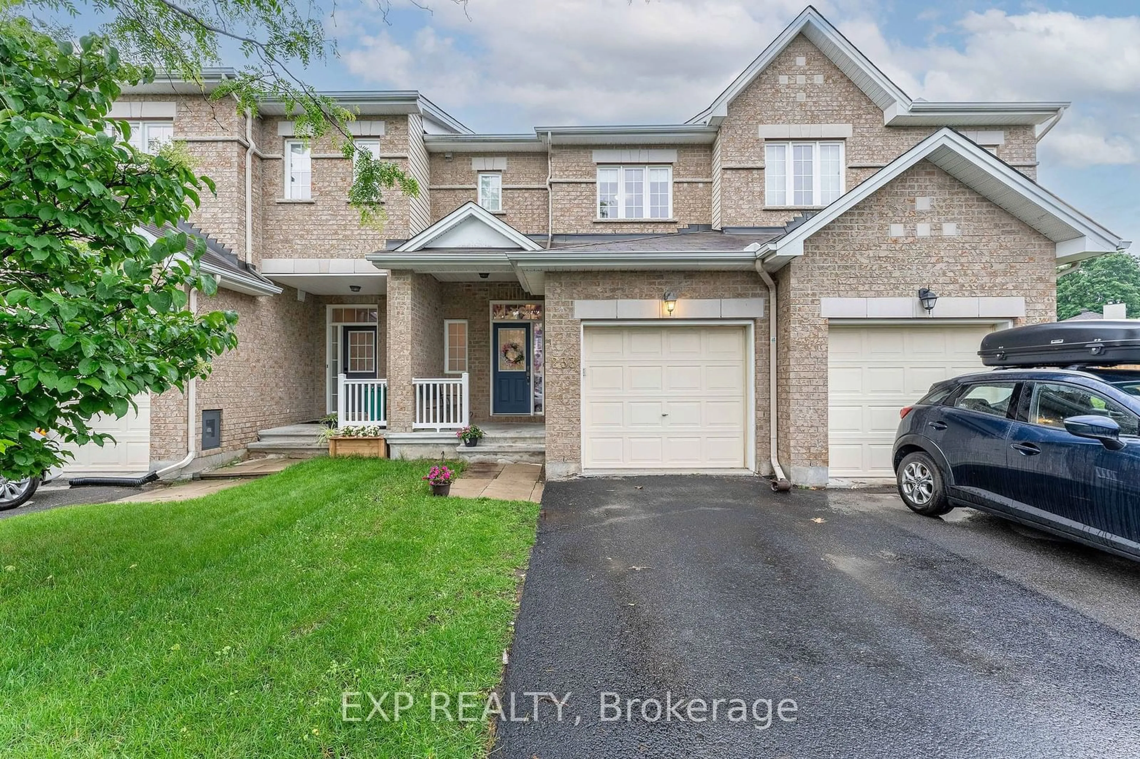 A pic from exterior of the house or condo for 233 Waymark Cres, Ottawa Ontario K2M 0A6