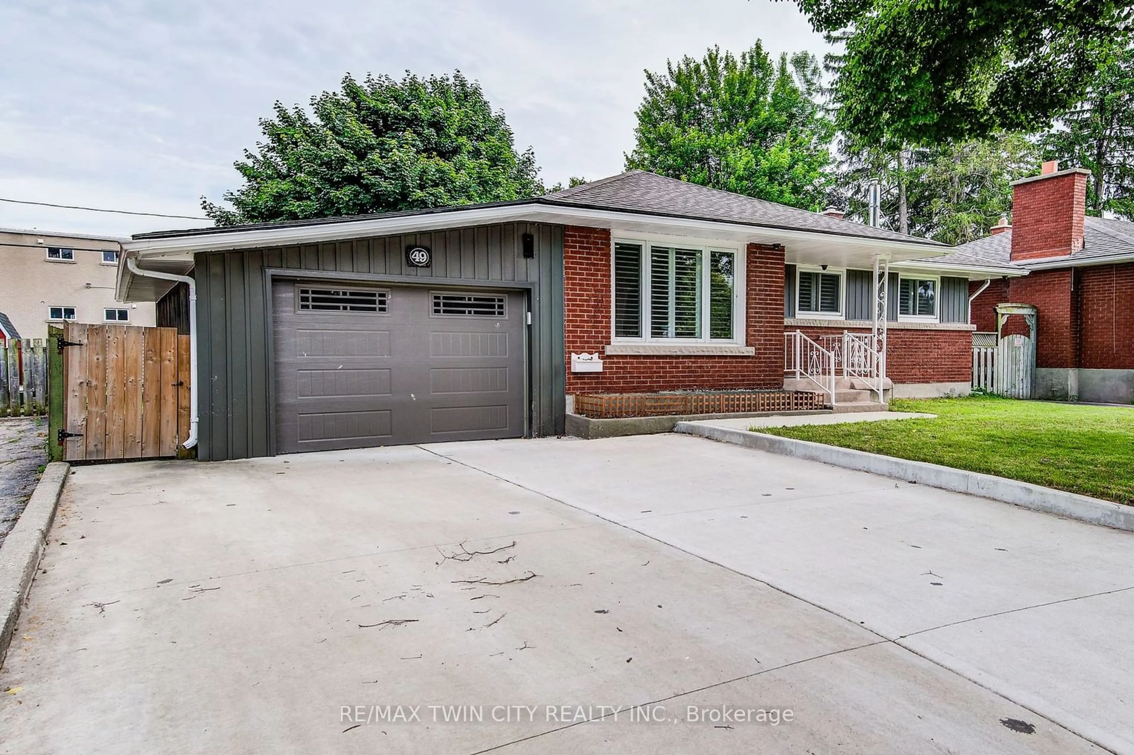 Home with brick exterior material for 49 Vardon Ave, Cambridge Ontario N1R 1R9