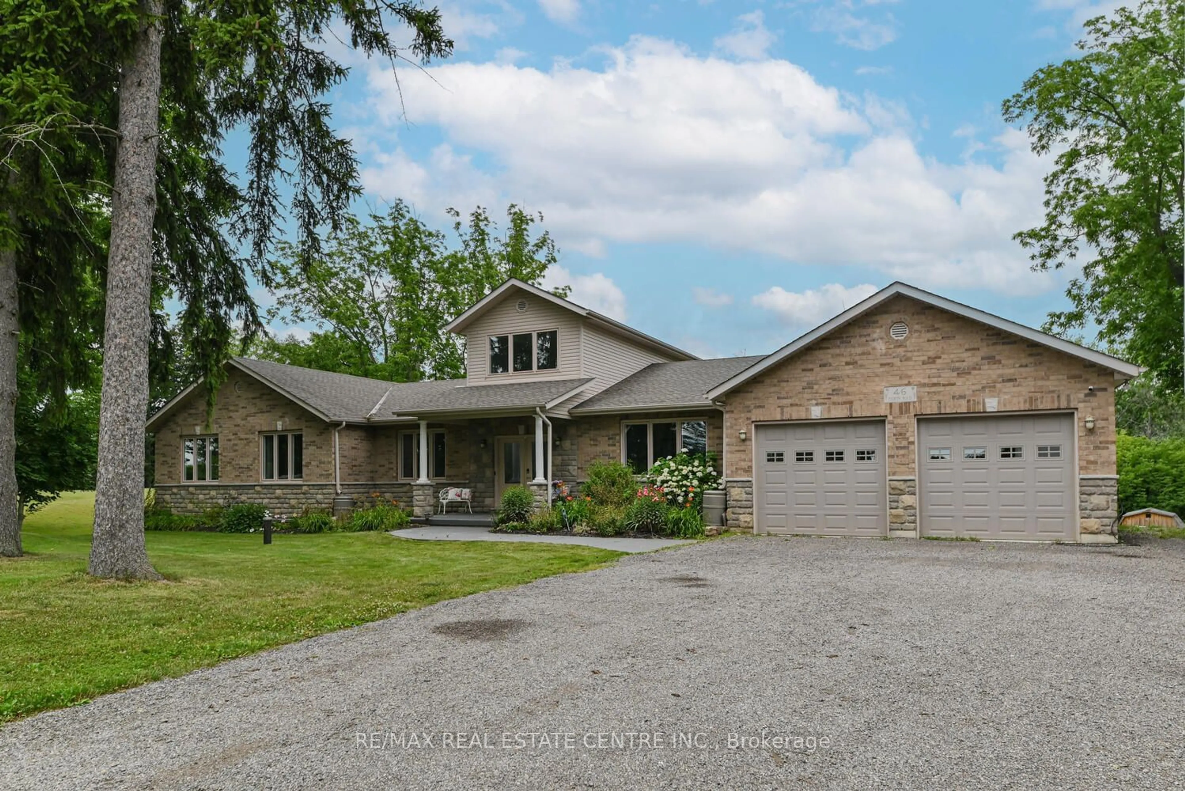 Frontside or backside of a home for 46 Oxbow Rd, Brantford Ontario N3T 5L6