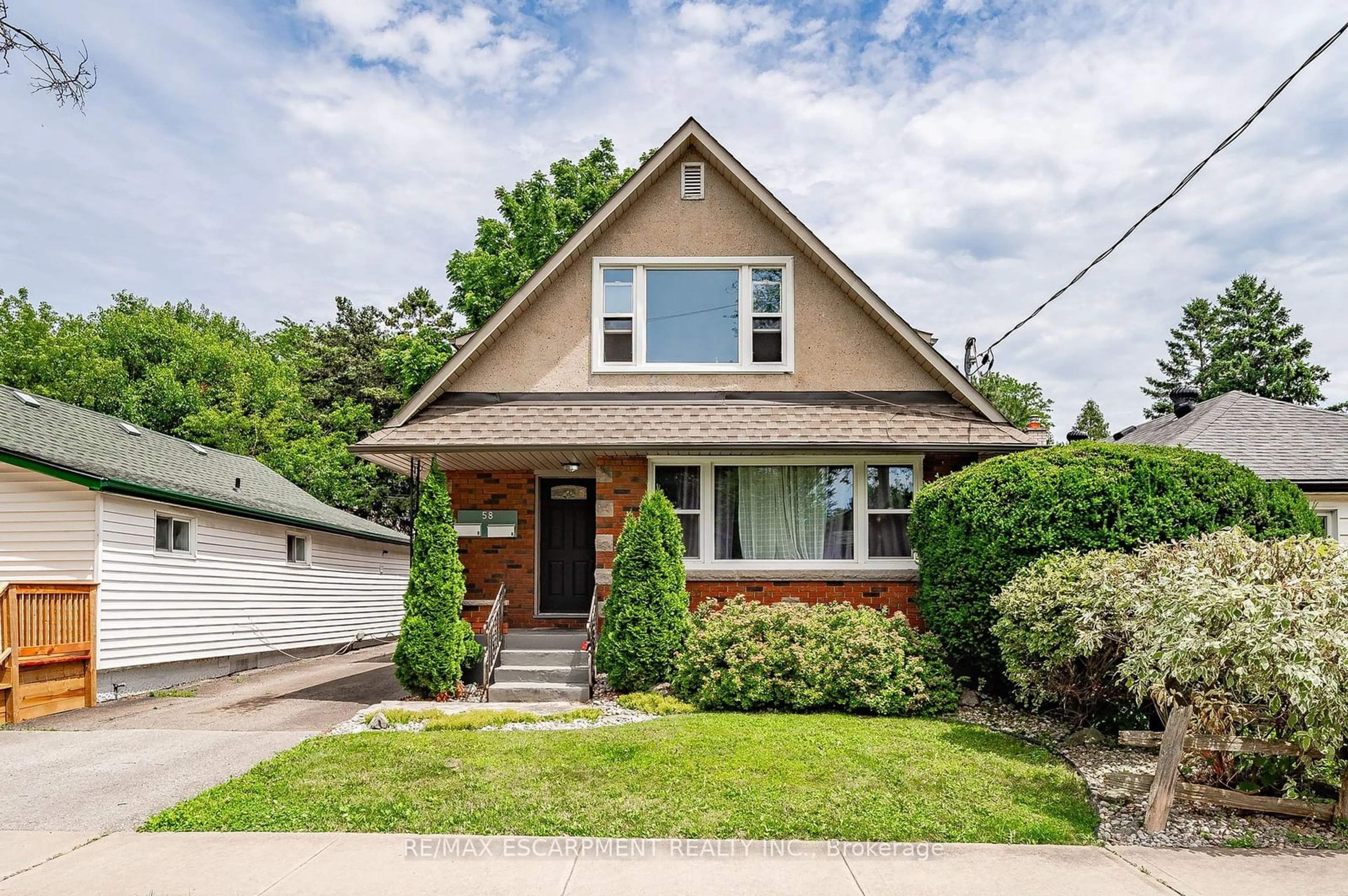 Frontside or backside of a home for 58 Mildred Ave, St. Catharines Ontario L2R 6J3