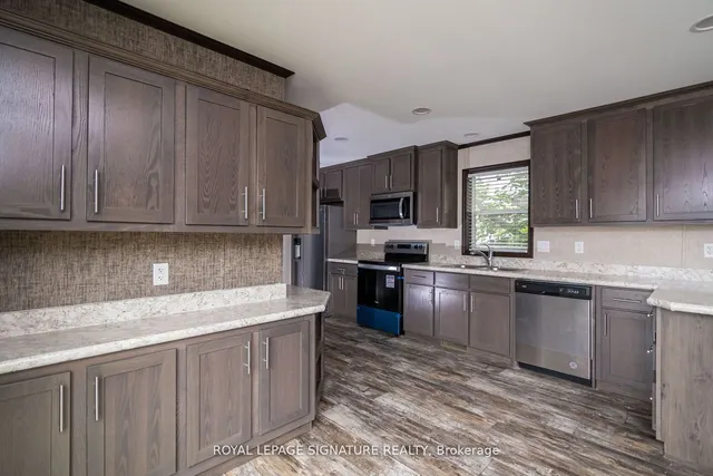 142 Regency Dr, Chatham-Kent 4