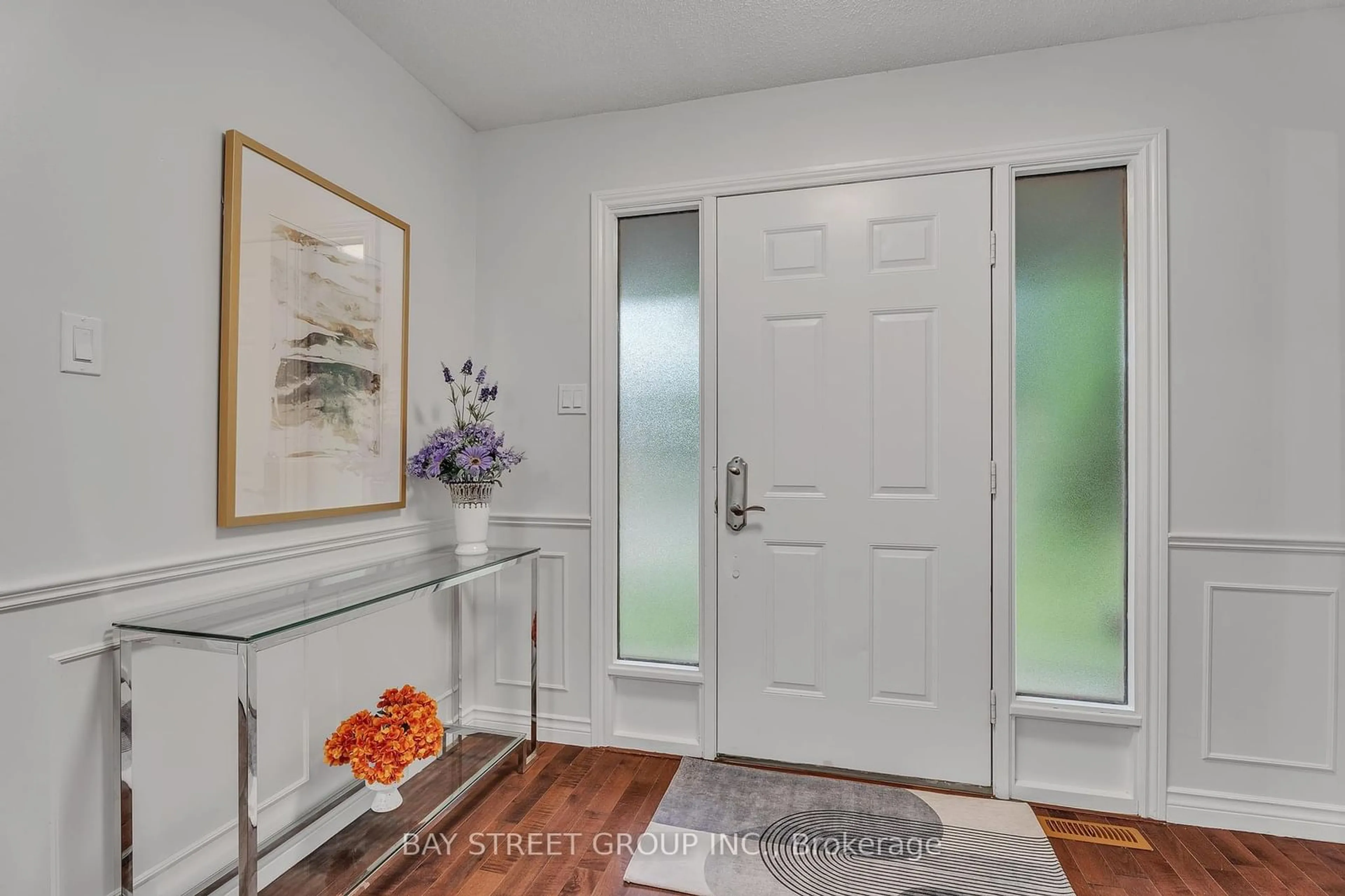 Indoor entryway for 33 Repton Ave, London Ontario N5X 3G3