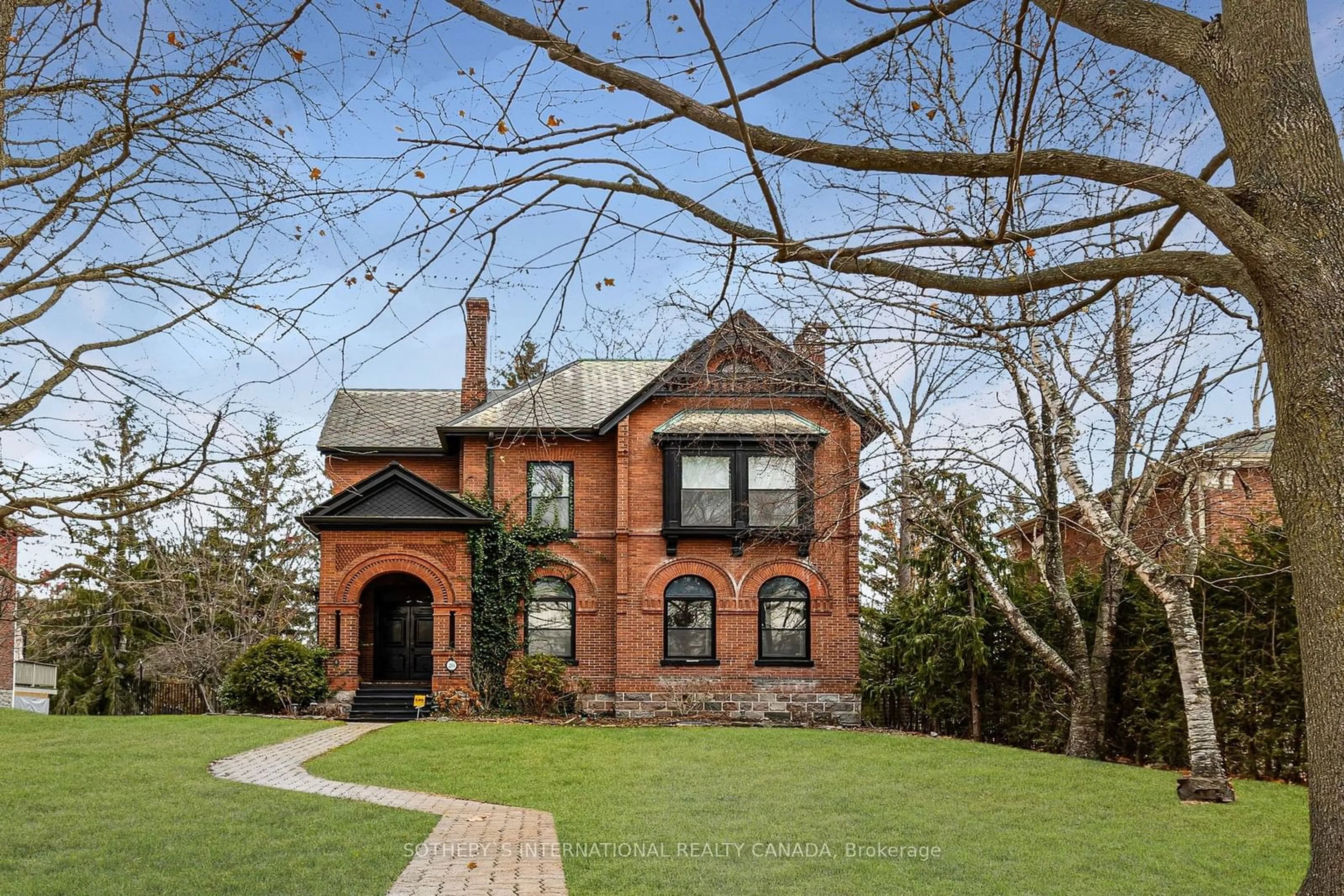 Home with brick exterior material for 28 Bedford St, Port Hope Ontario L1A 1W3