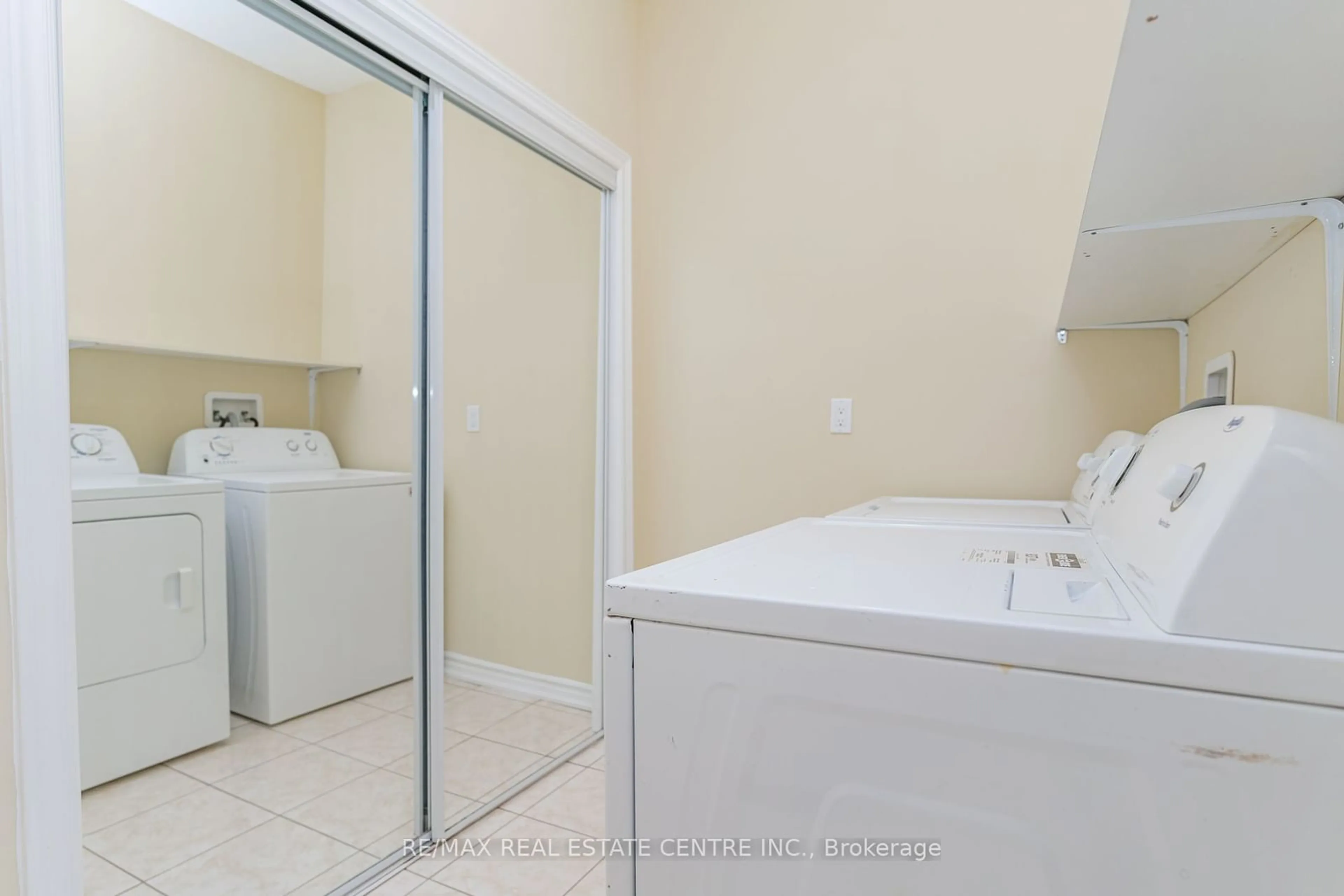 Laundry room for 770 Halbert Dr, Melancthon Ontario L9V 3S3