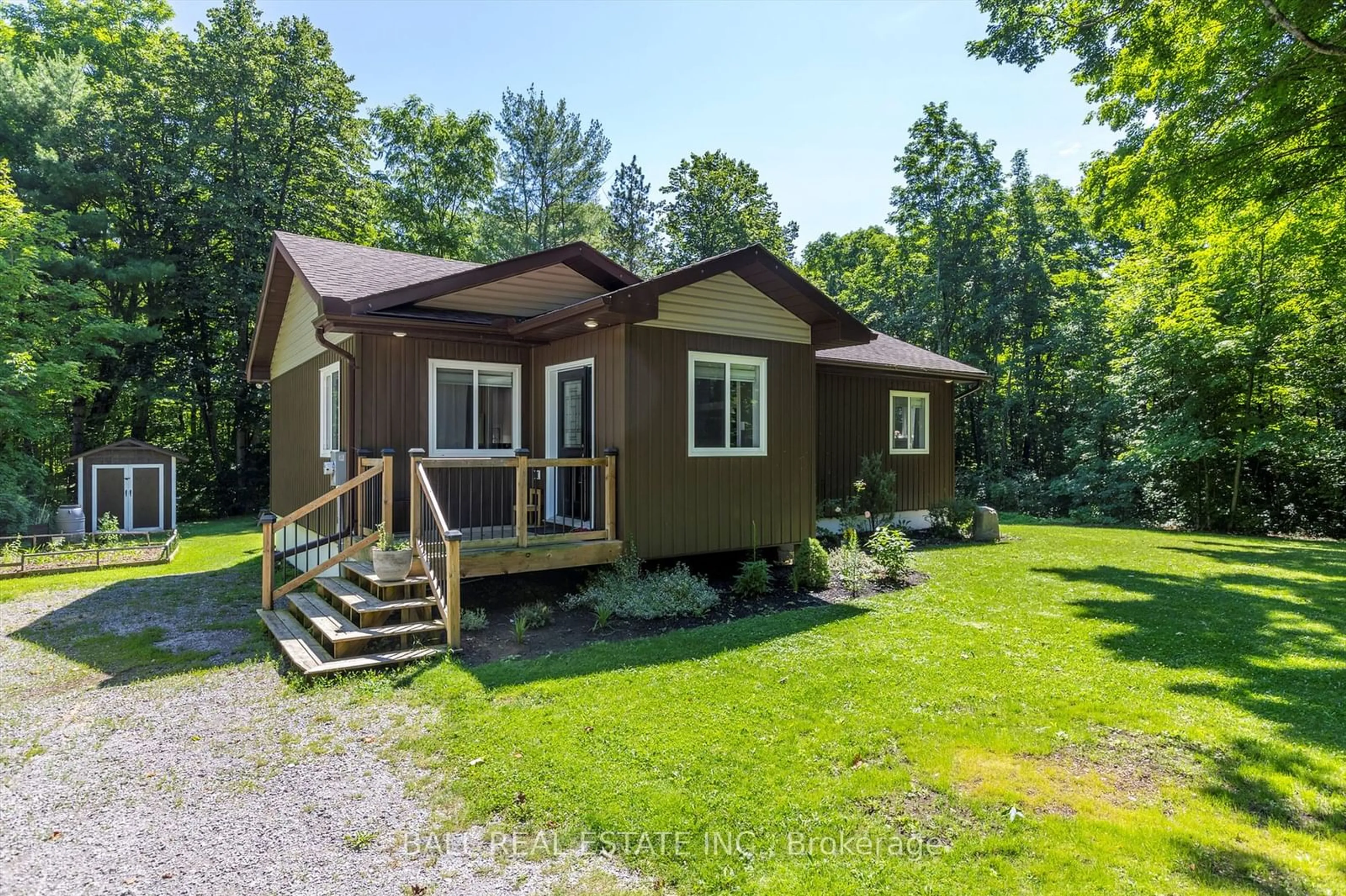 Cottage for 69 Mount Julian-Viamede Rd, North Kawartha Ontario K0L 3G0