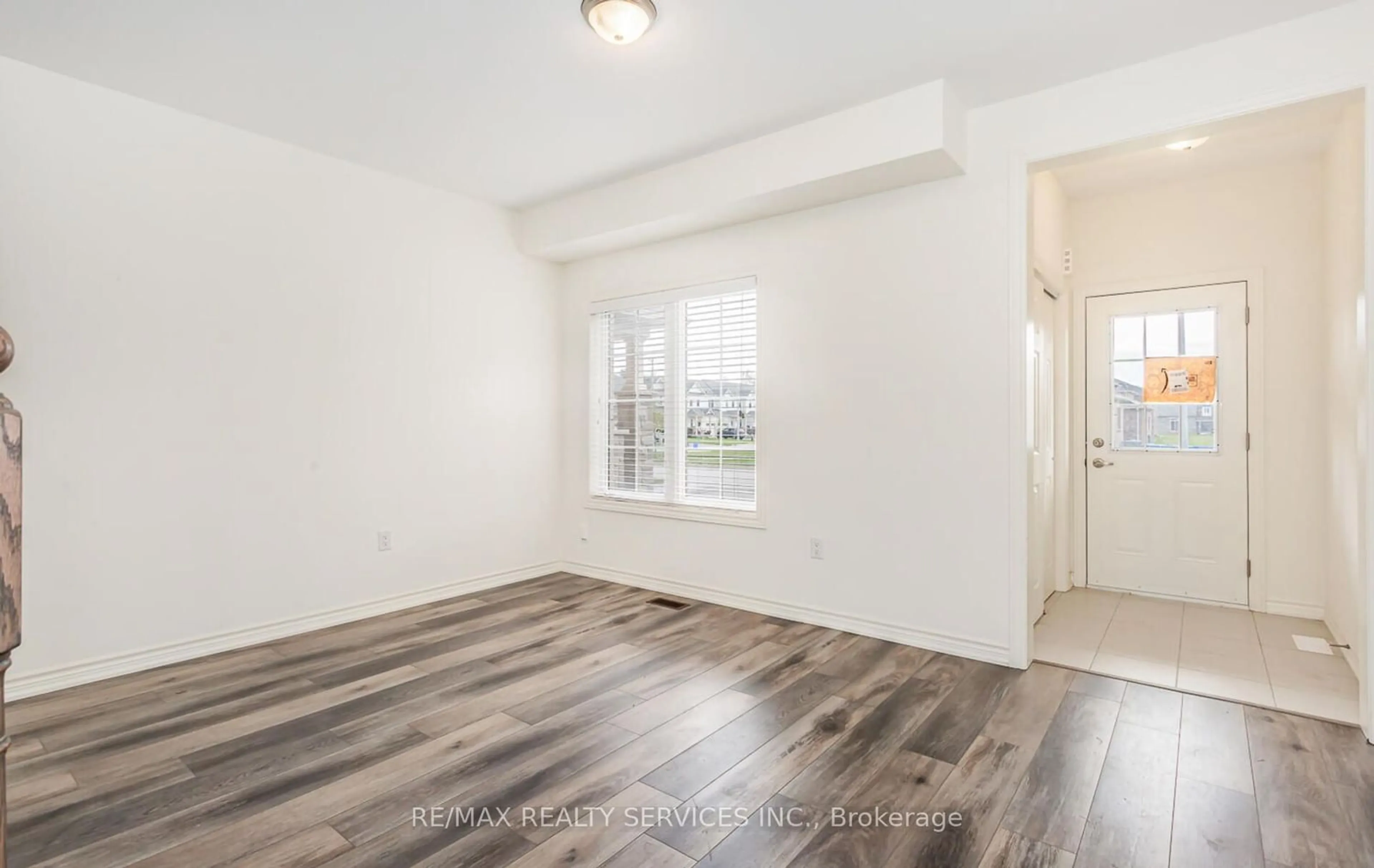 A pic of a room, wood floors for 1468 Marina Dr, Fort Erie Ontario L2A 0C7