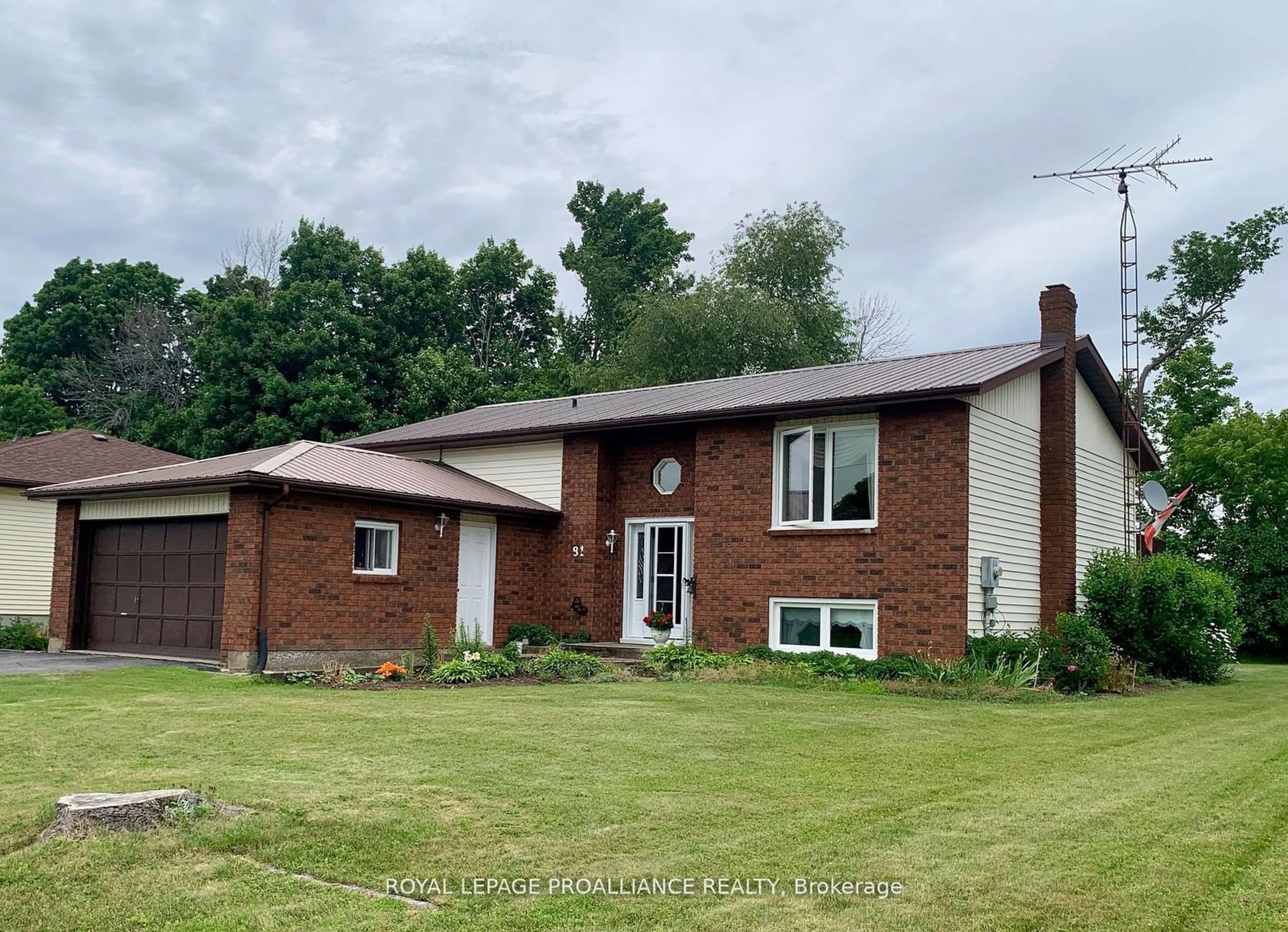 Frontside or backside of a home for 81 Westwind Cres, Prince Edward County Ontario K0K 3L0