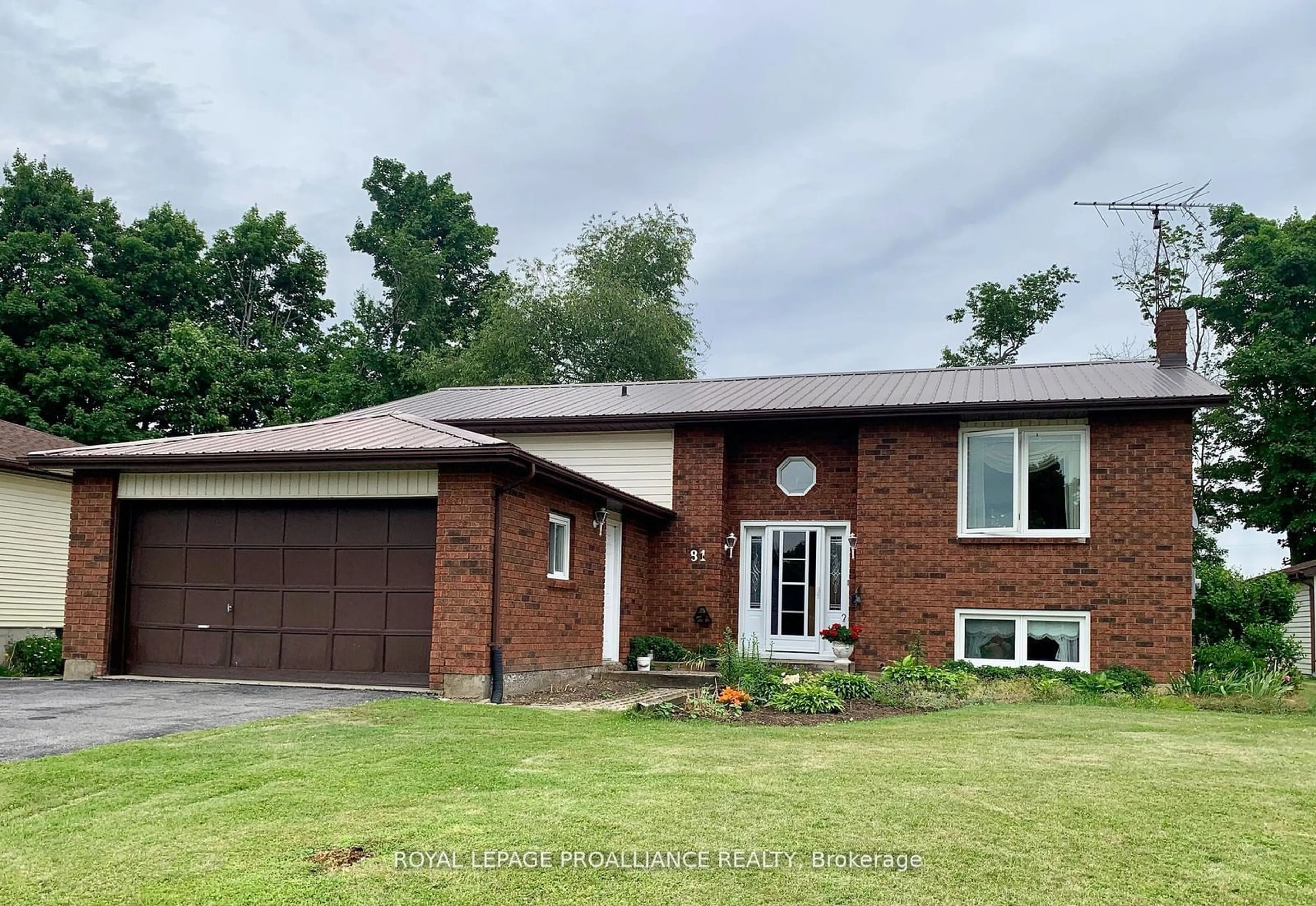 Frontside or backside of a home for 81 Westwind Cres, Prince Edward County Ontario K0K 3L0