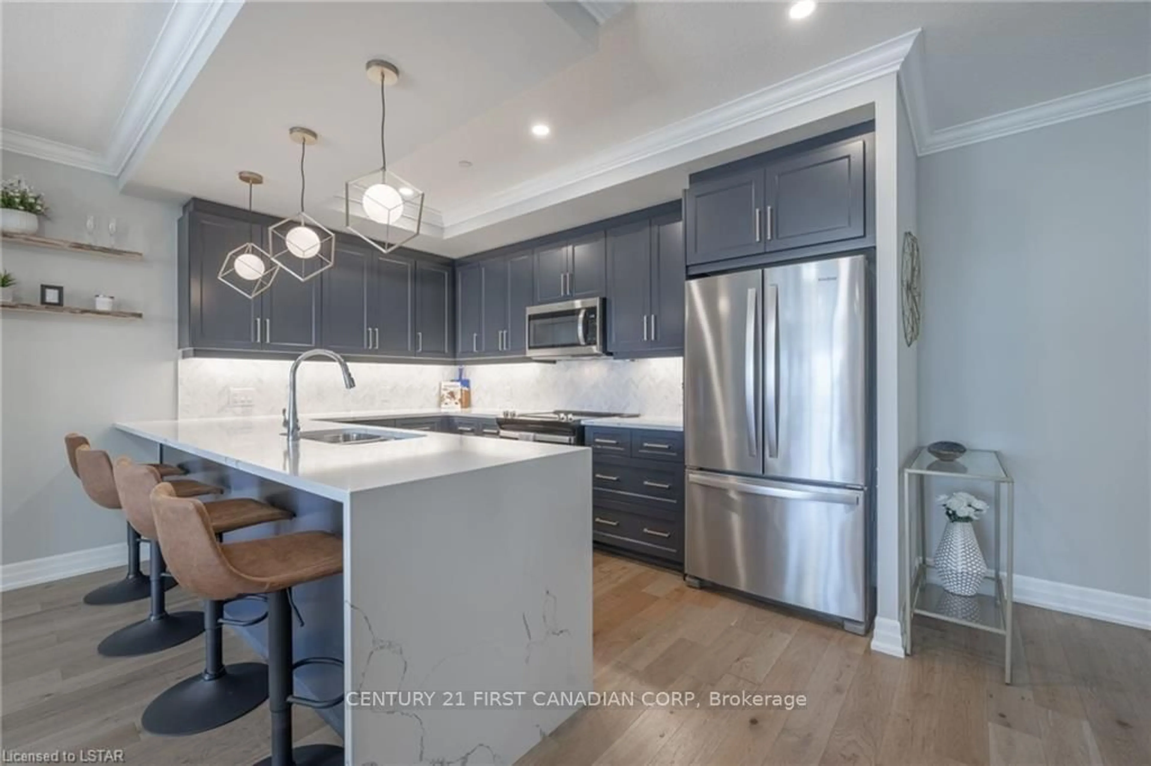 Contemporary kitchen for 460 Callaway Rd #908, London Ontario N6G 0Z2