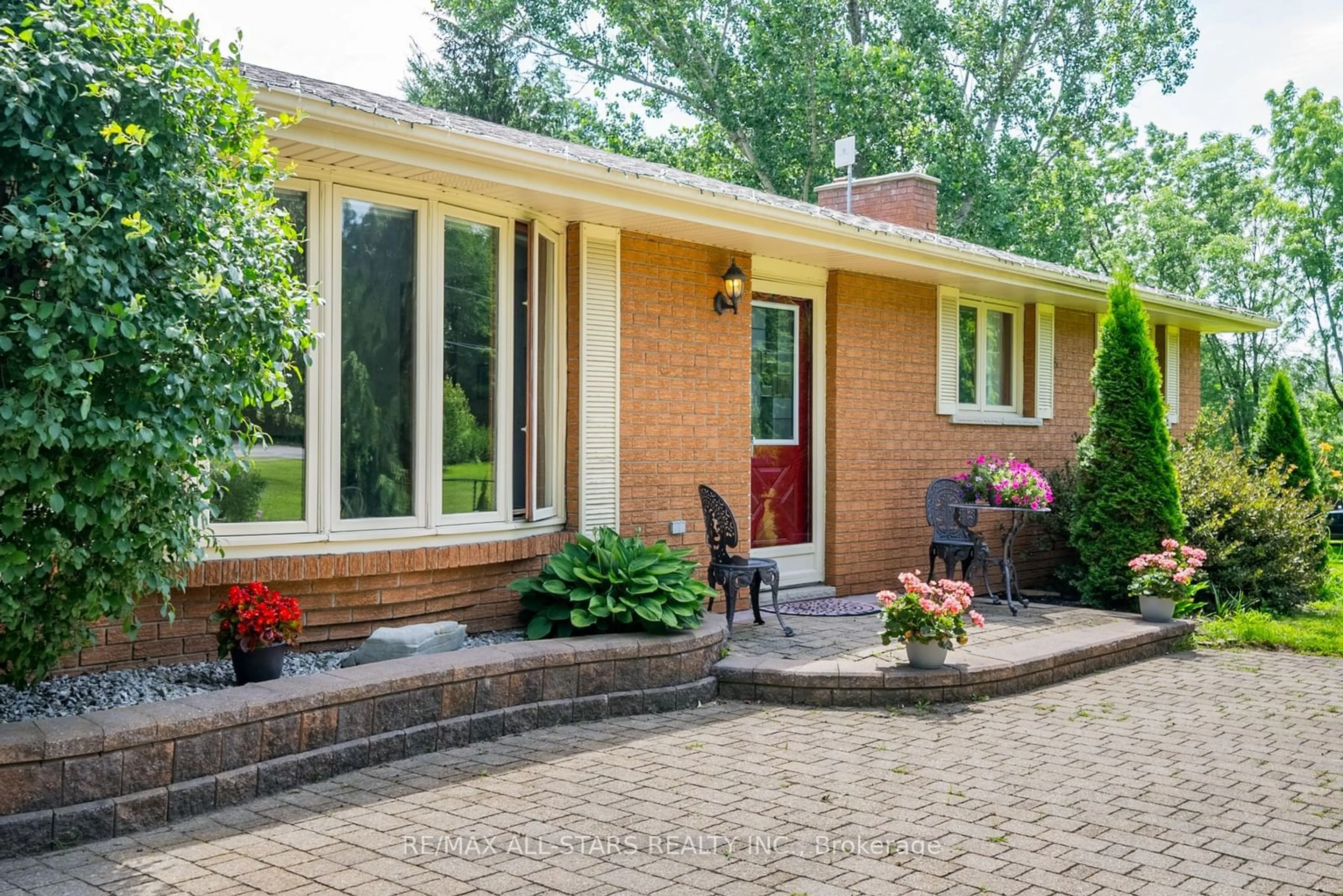 Home with brick exterior material for 21401 Brunon Ave, Kawartha Lakes Ontario L0C 1G0