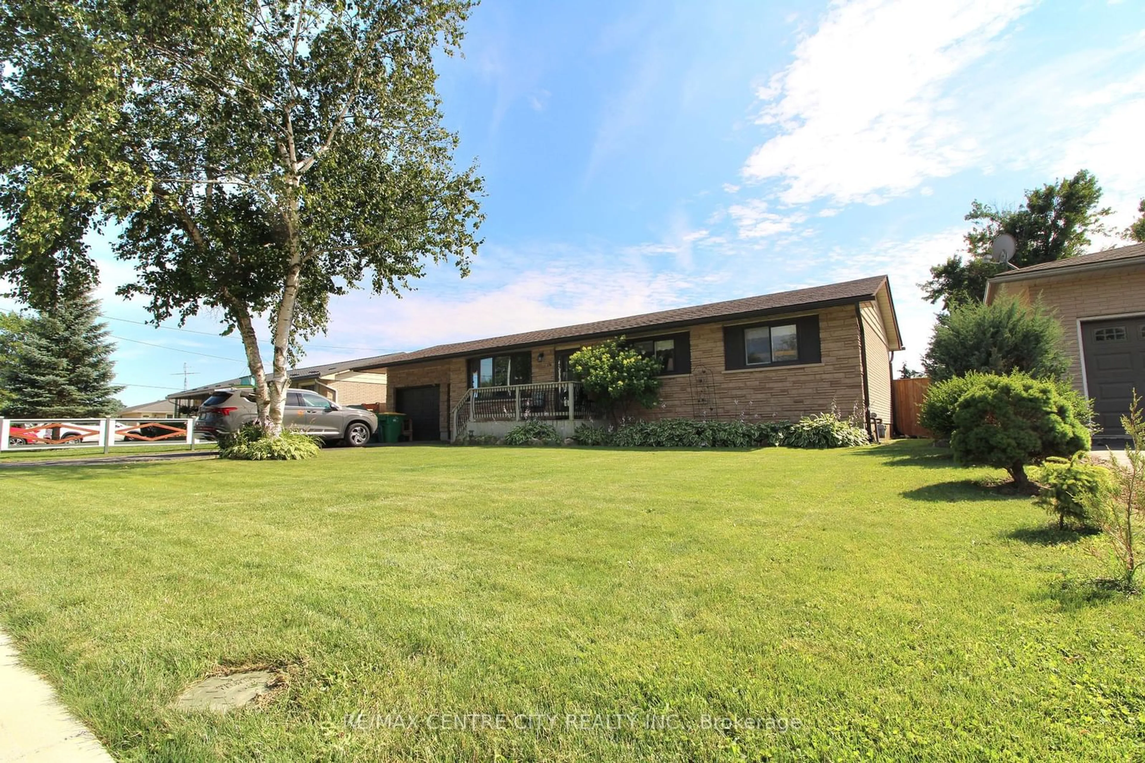 Frontside or backside of a home for 256 WALKER St, Southwest Middlesex Ontario N0L 1M0