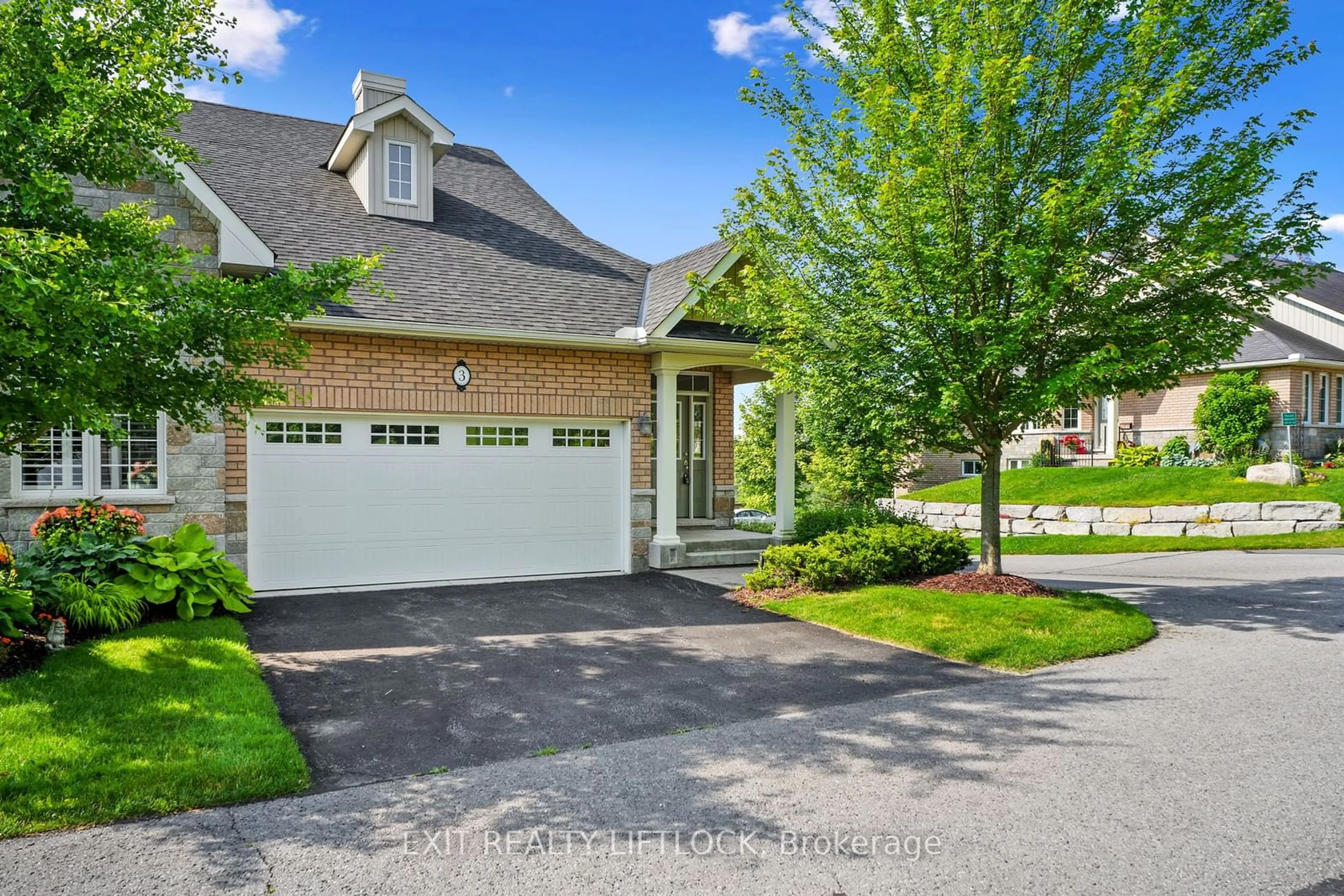 A pic from exterior of the house or condo for 3 Hickory Crt, Peterborough Ontario K9J 0A9