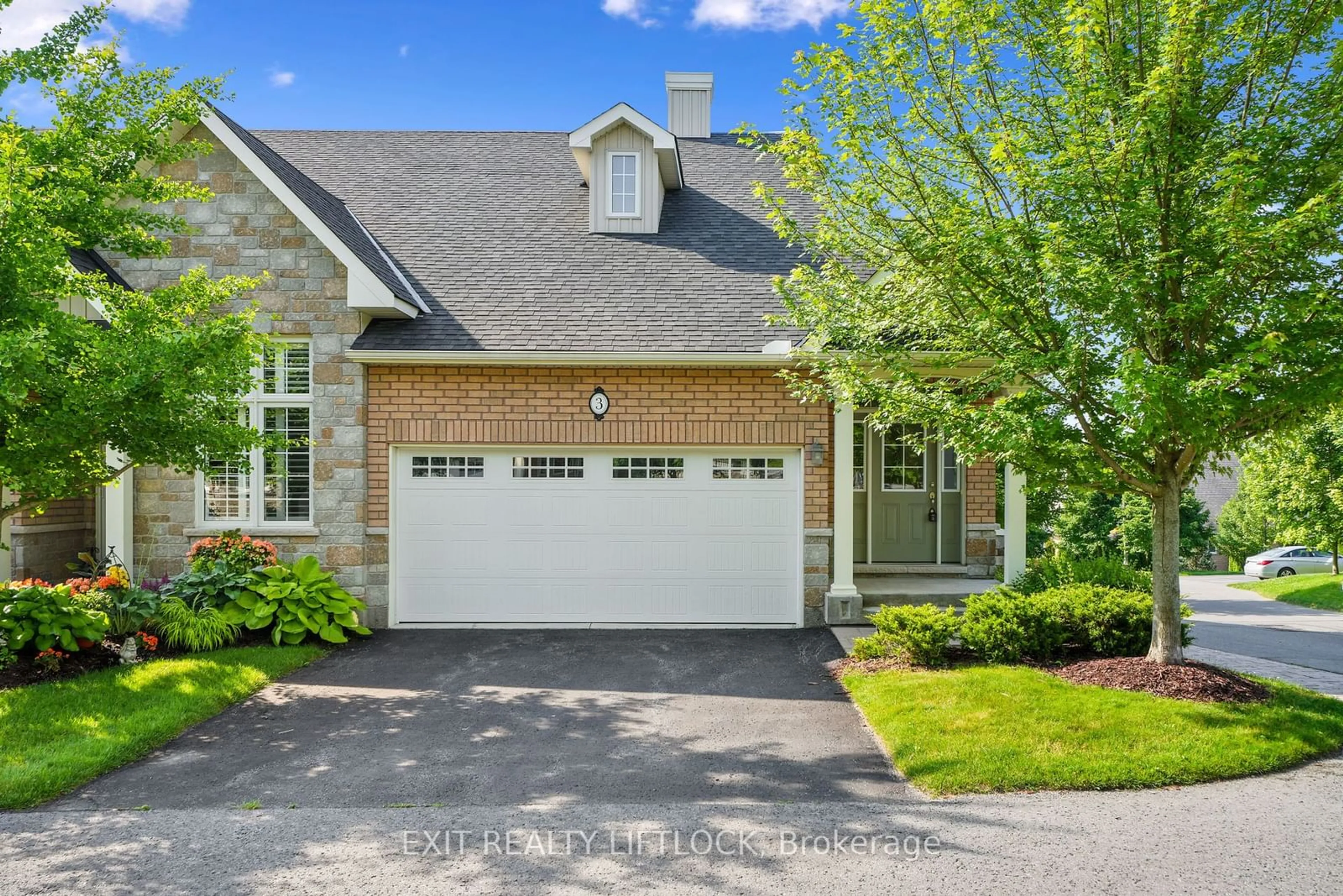 A pic from exterior of the house or condo for 3 Hickory Crt, Peterborough Ontario K9J 0A9