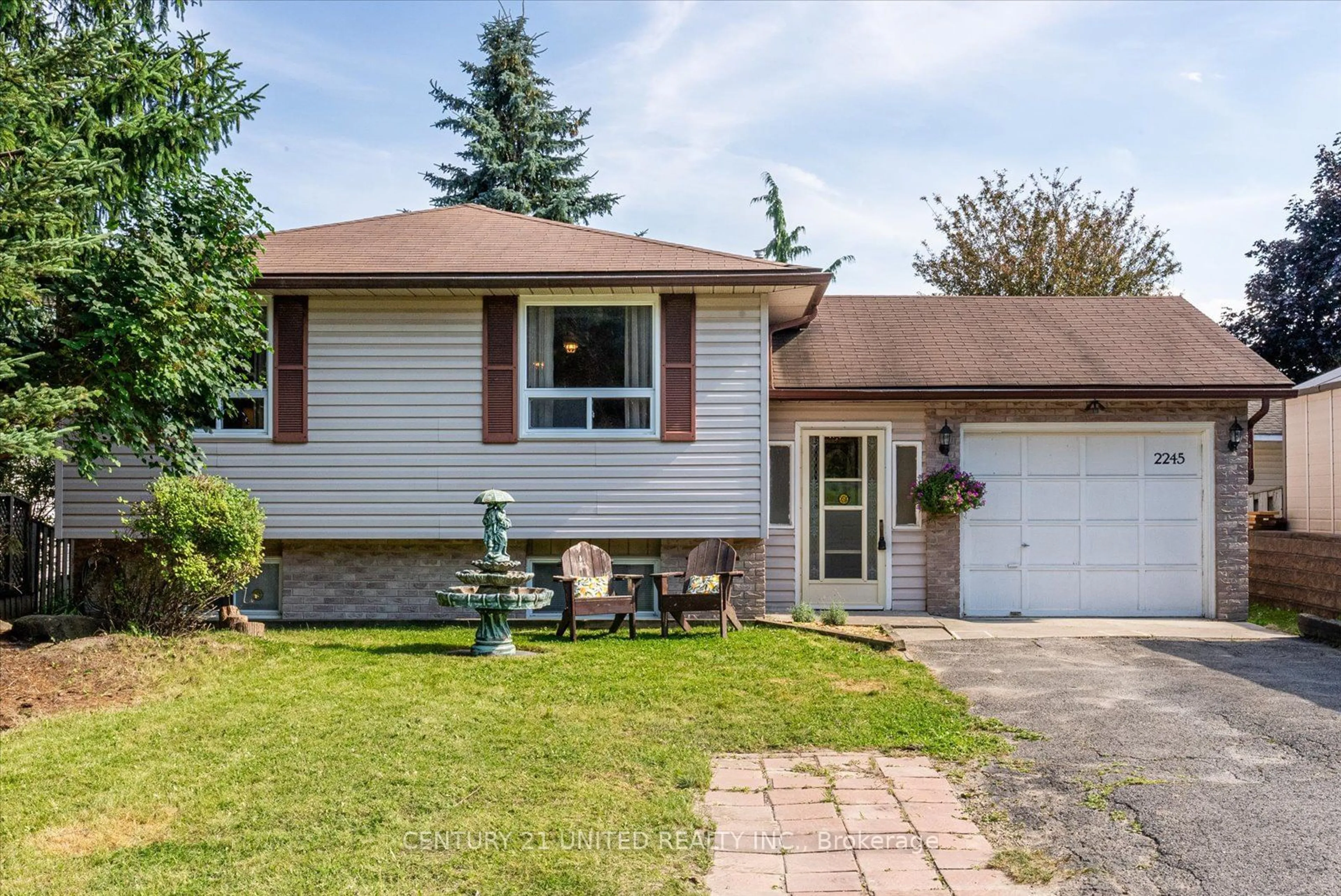 Frontside or backside of a home for 2245 Inglewood Rd, Peterborough Ontario K9K 1V8