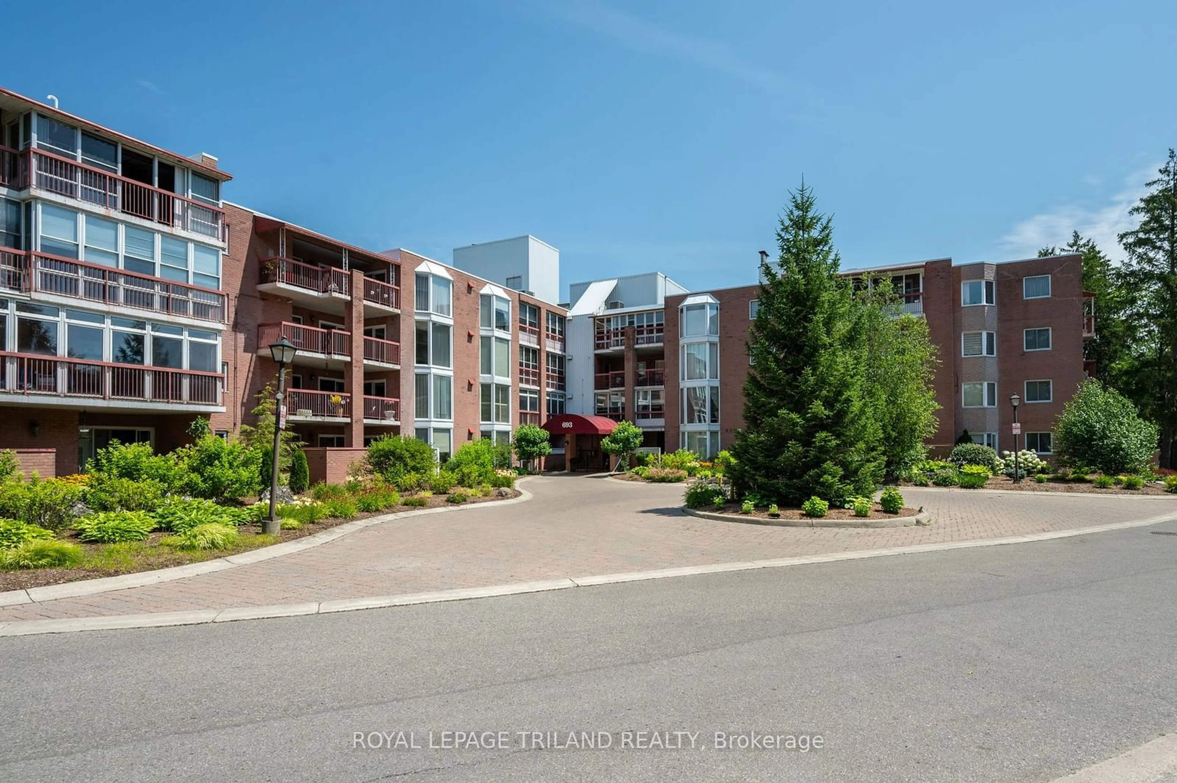 A pic from exterior of the house or condo for 693 Windermere Rd #406, London Ontario N5X 2P1