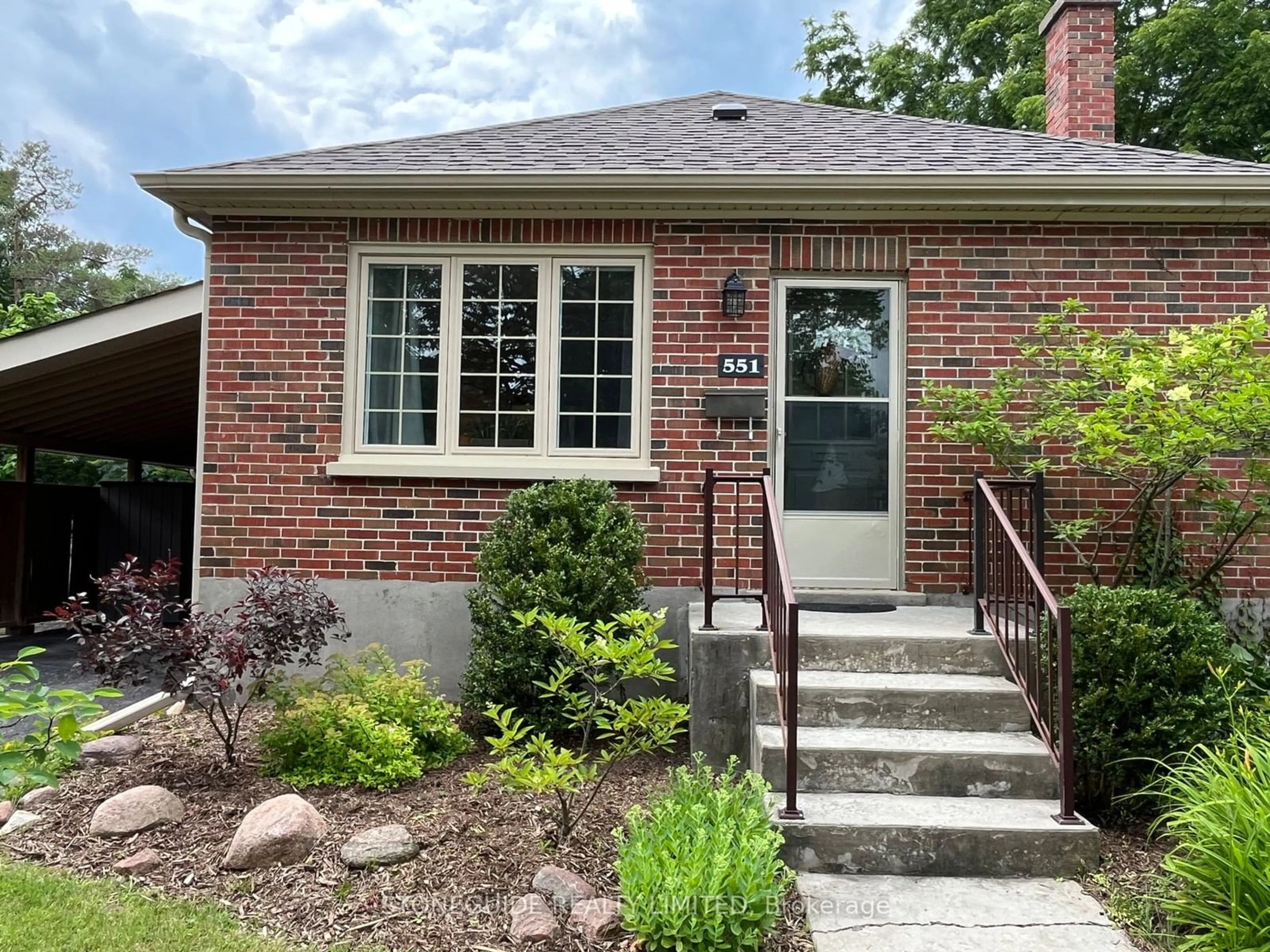 Home with brick exterior material for 551 Spruce Ave, Peterborough Ontario K9J 5A4