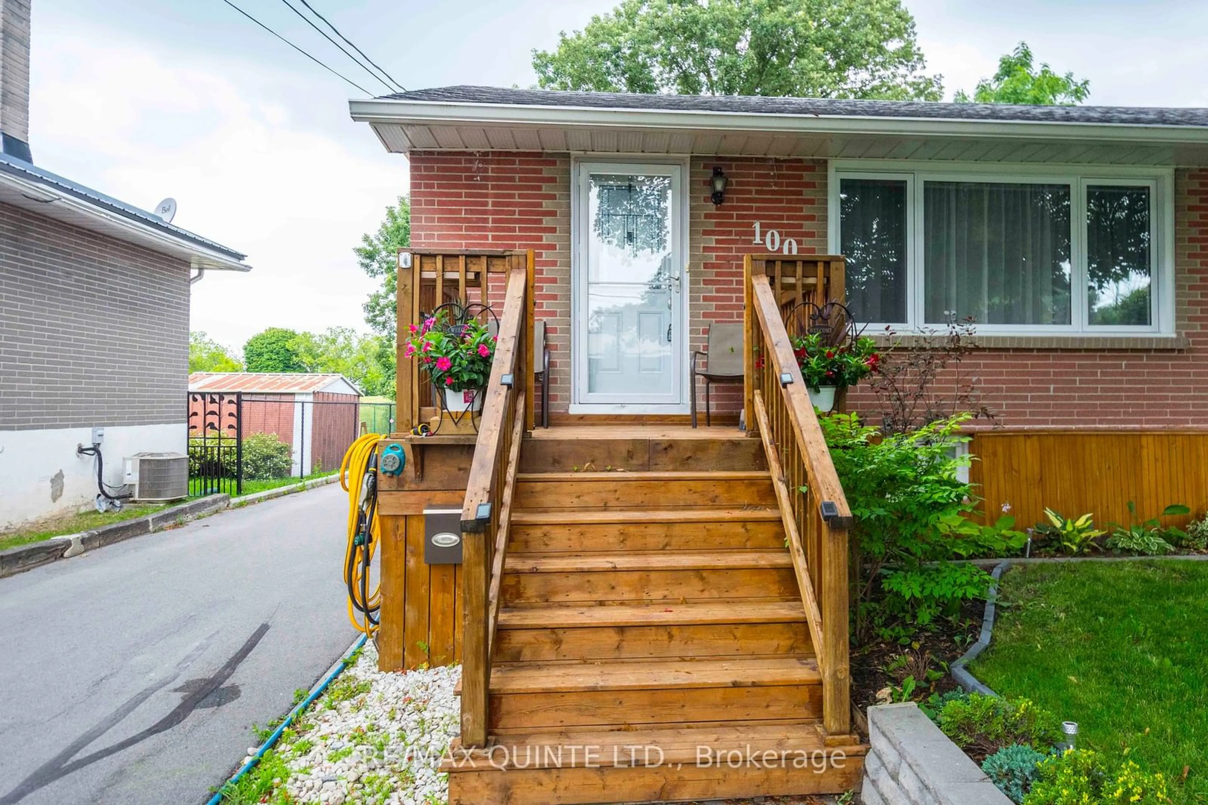 Frontside or backside of a home for 100 Emily St, Belleville Ontario K8N 2R2