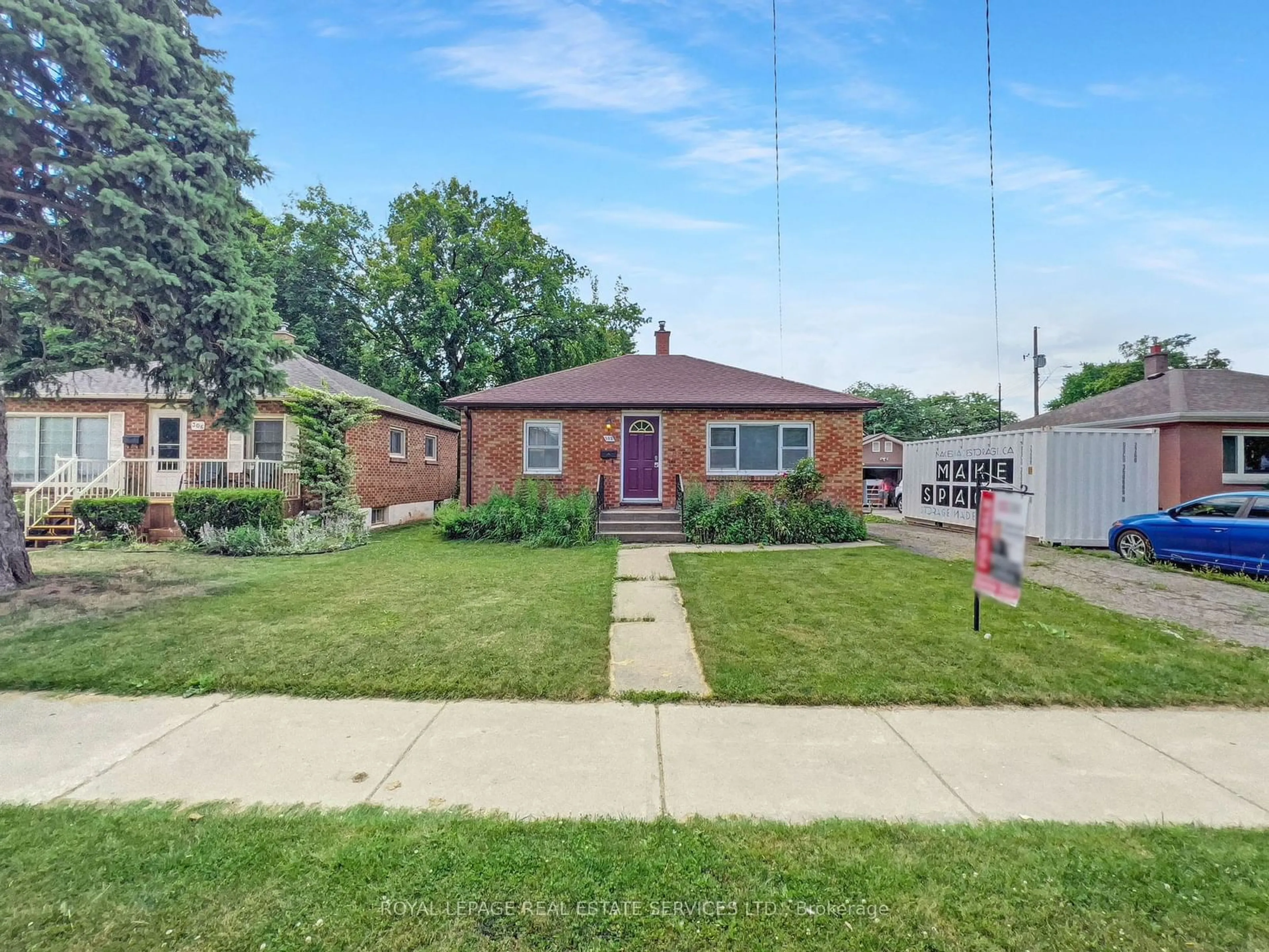 Frontside or backside of a home for 302 Melvin Ave, Hamilton Ontario L8H 2K5