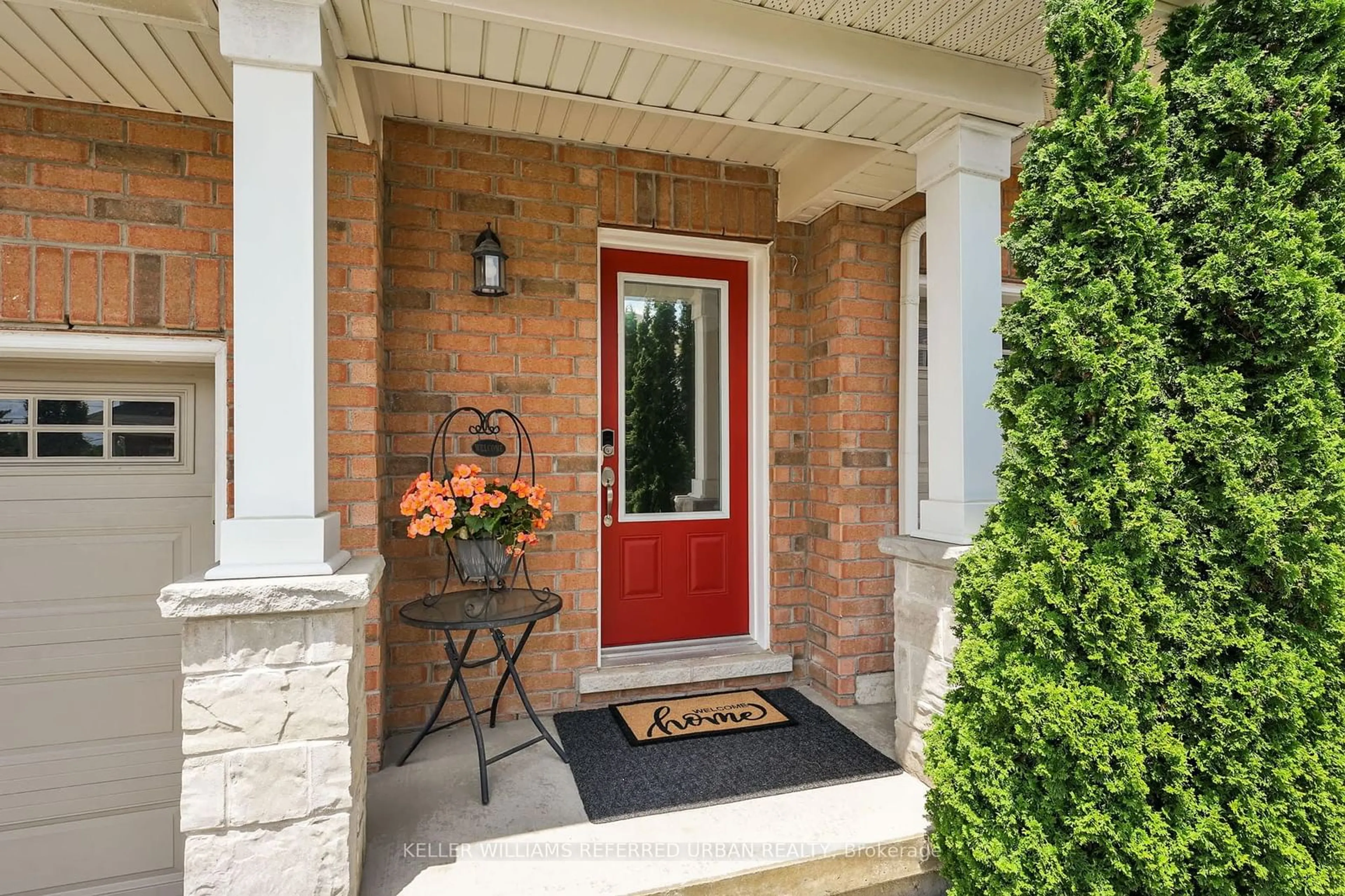 Indoor entryway for 100 Chester Dr #20, Cambridge Ontario N1T 2C3