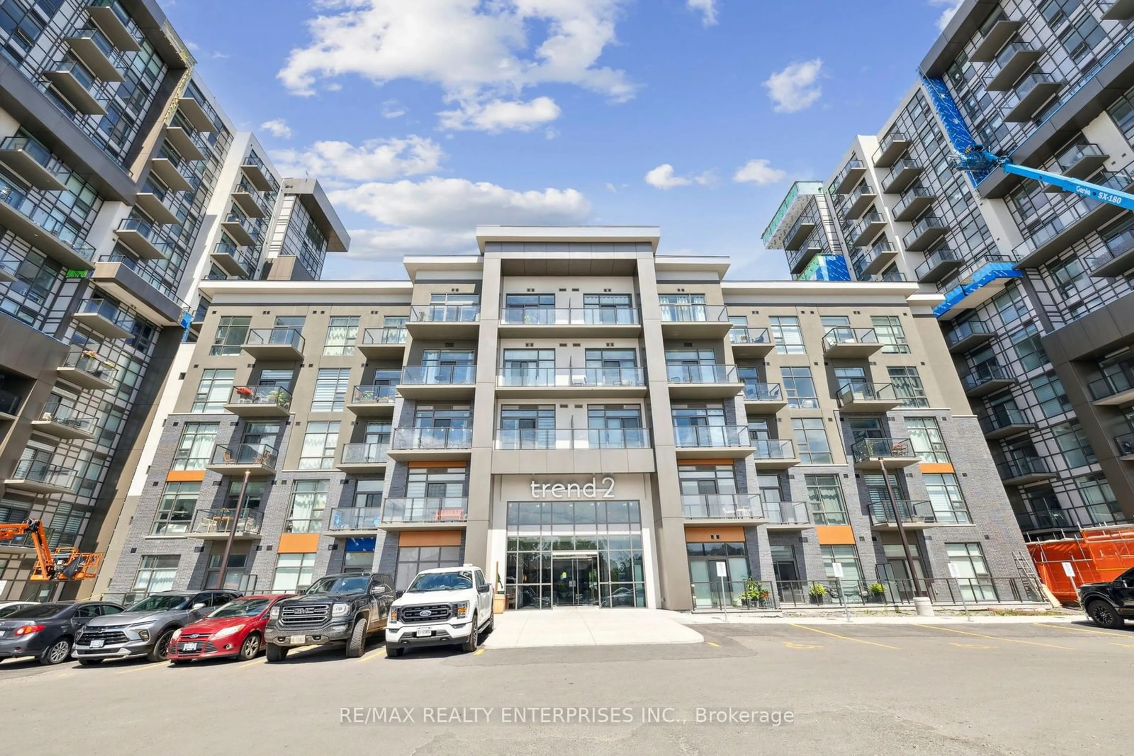 A pic from exterior of the house or condo for 460 Dundas St #410, Hamilton Ontario L8B 2A5