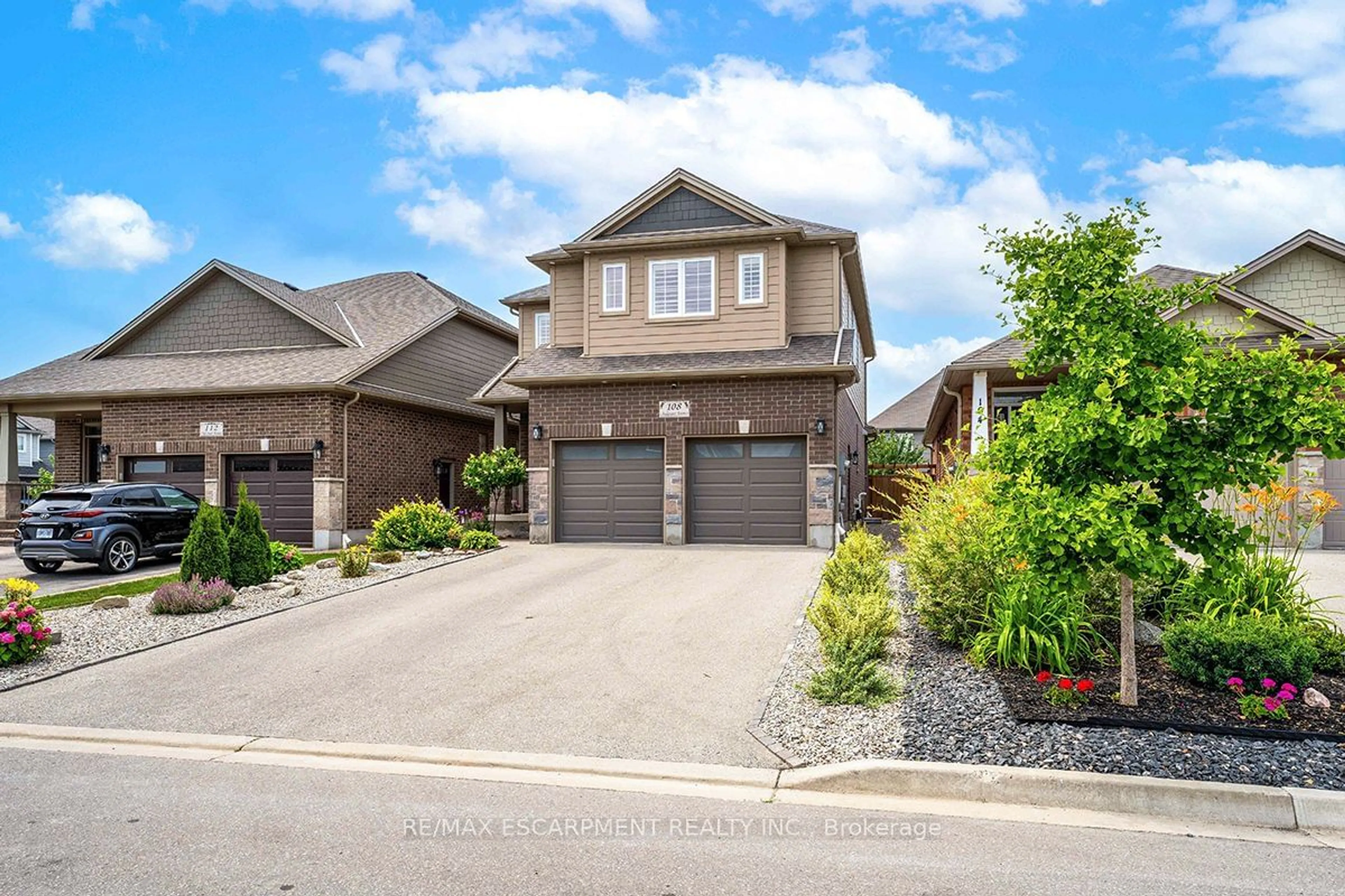 Frontside or backside of a home for 108 Challenger Ave, North Dumfries Ontario N0B 1E0