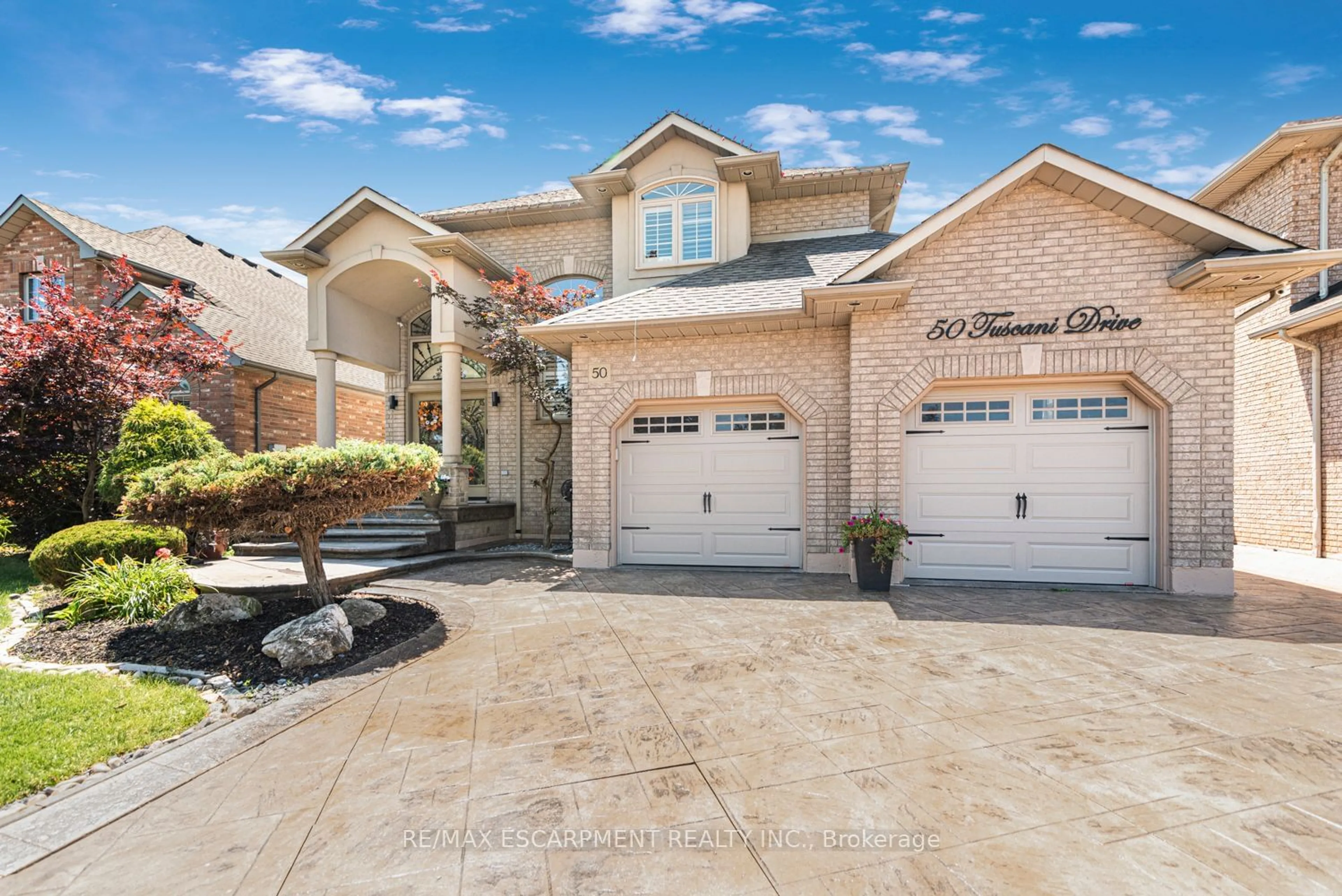 Frontside or backside of a home for 50 Tuscani Dr, Hamilton Ontario L8E 5W4