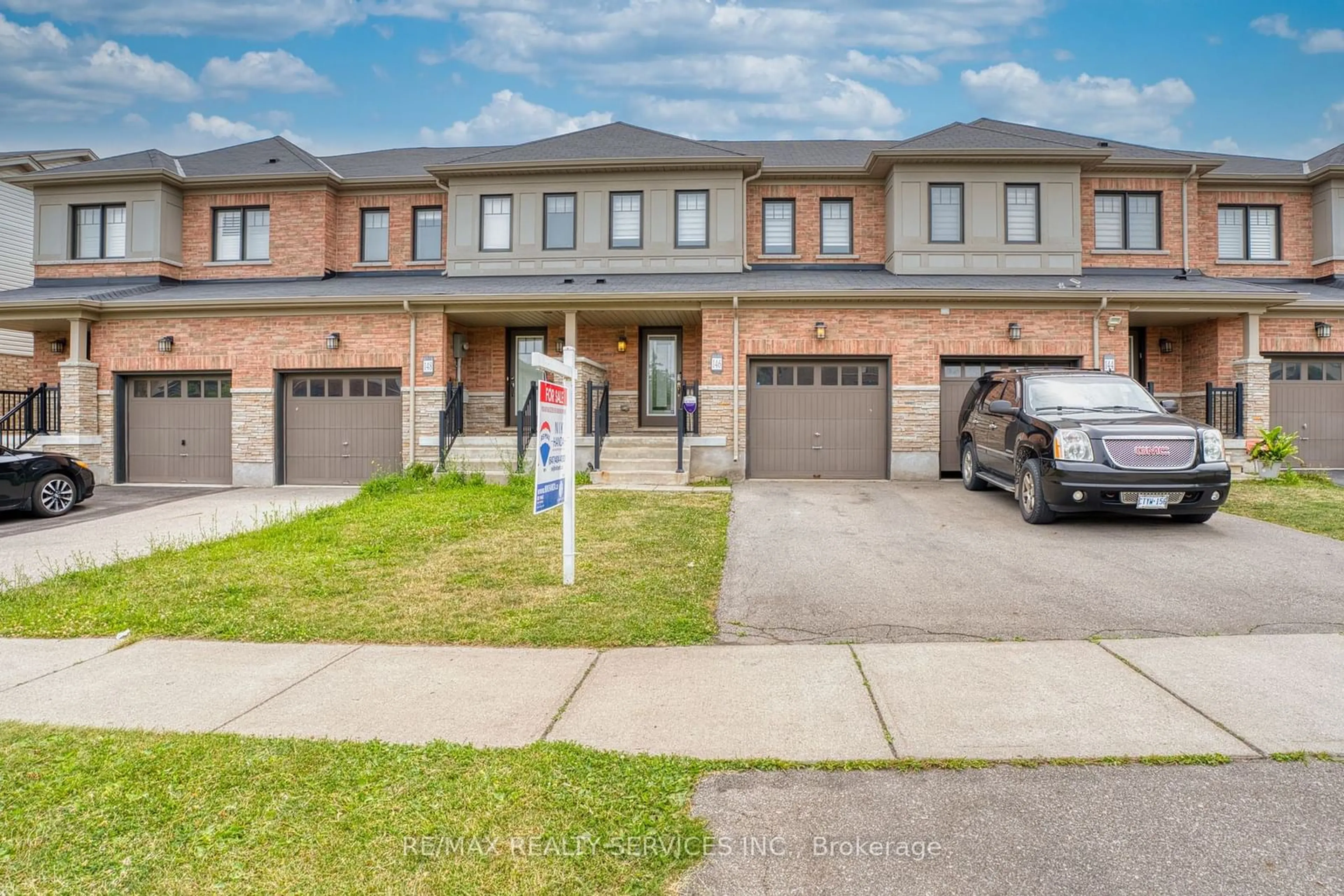 A pic from exterior of the house or condo for 146 Crafter Cres, Hamilton Ontario L8J 2V5