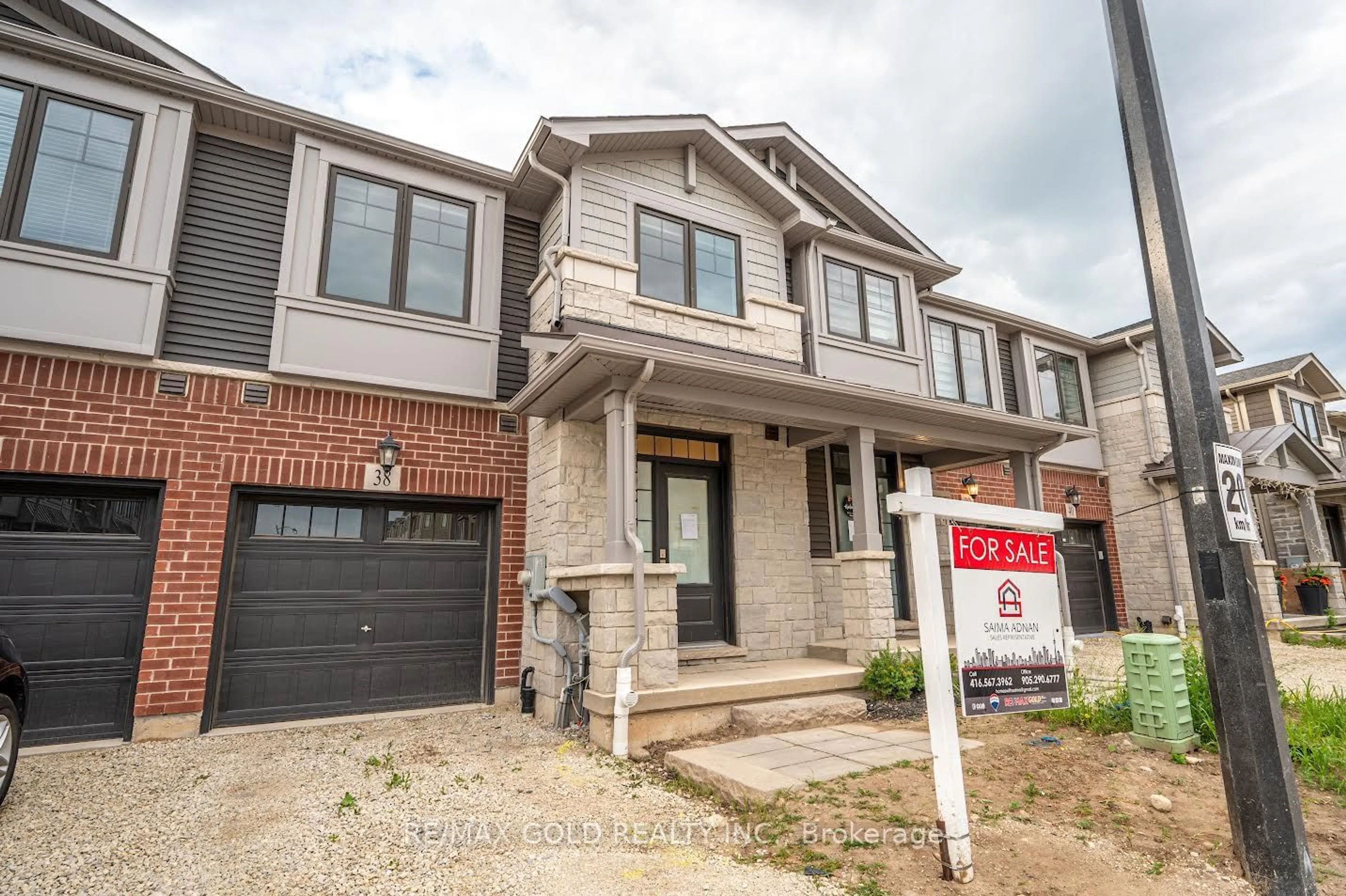 Home with brick exterior material for 10 Birmingham Dr #38, Cambridge Ontario N1R 0C6