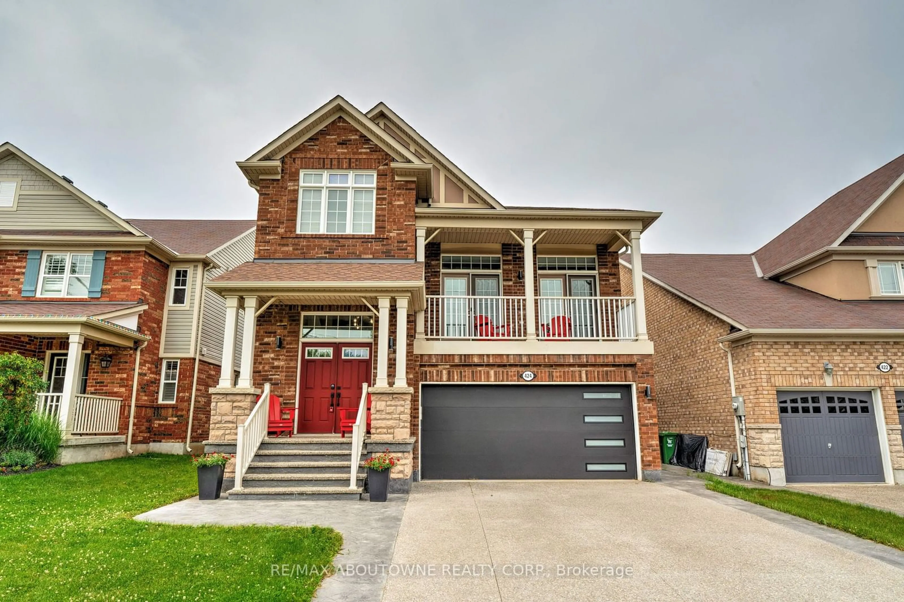 Home with brick exterior material for 424 Kitty Murray Lane, Hamilton Ontario L9G 3K9