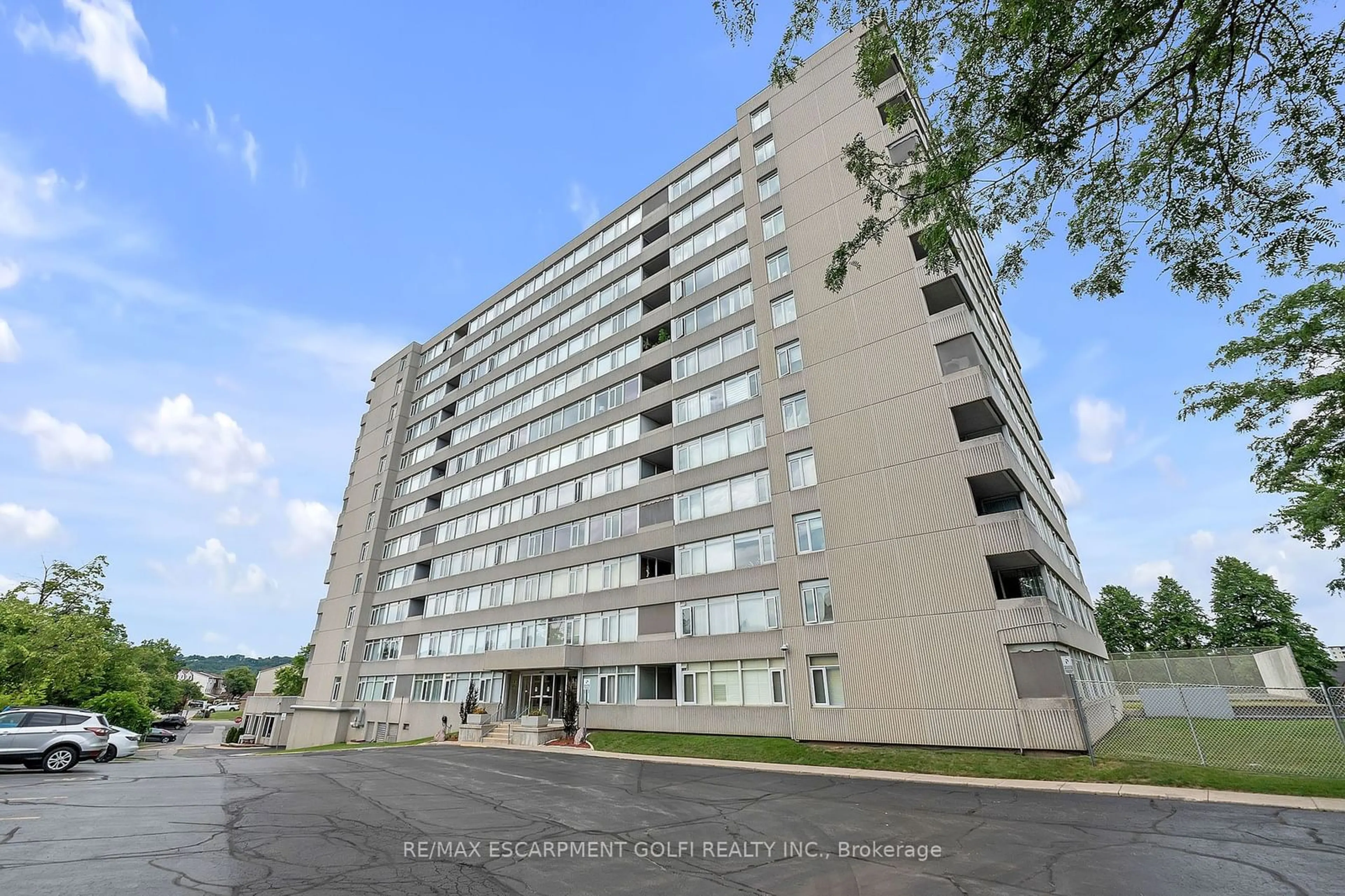 A pic from exterior of the house or condo for 40 Harrisford St #706, Hamilton Ontario L8K 6N1