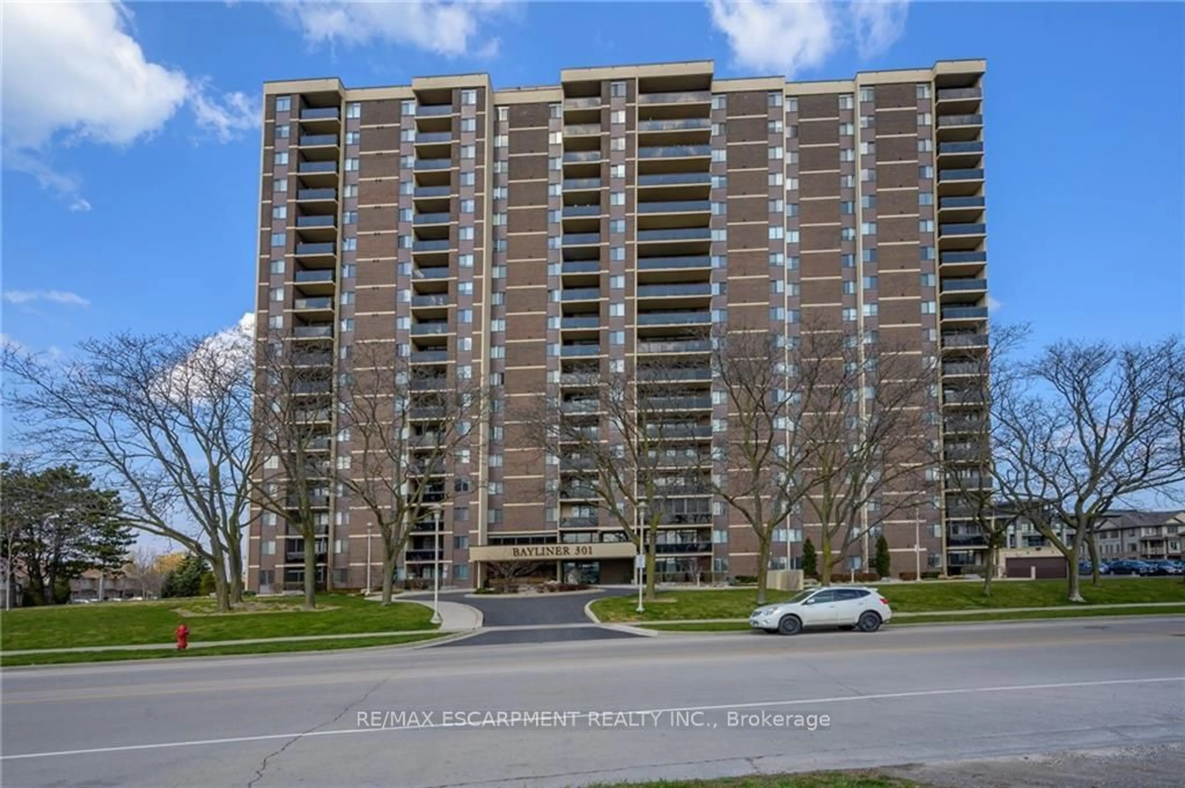 A pic from exterior of the house or condo for 301 Frances Ave #1104, Hamilton Ontario L8E 3W6