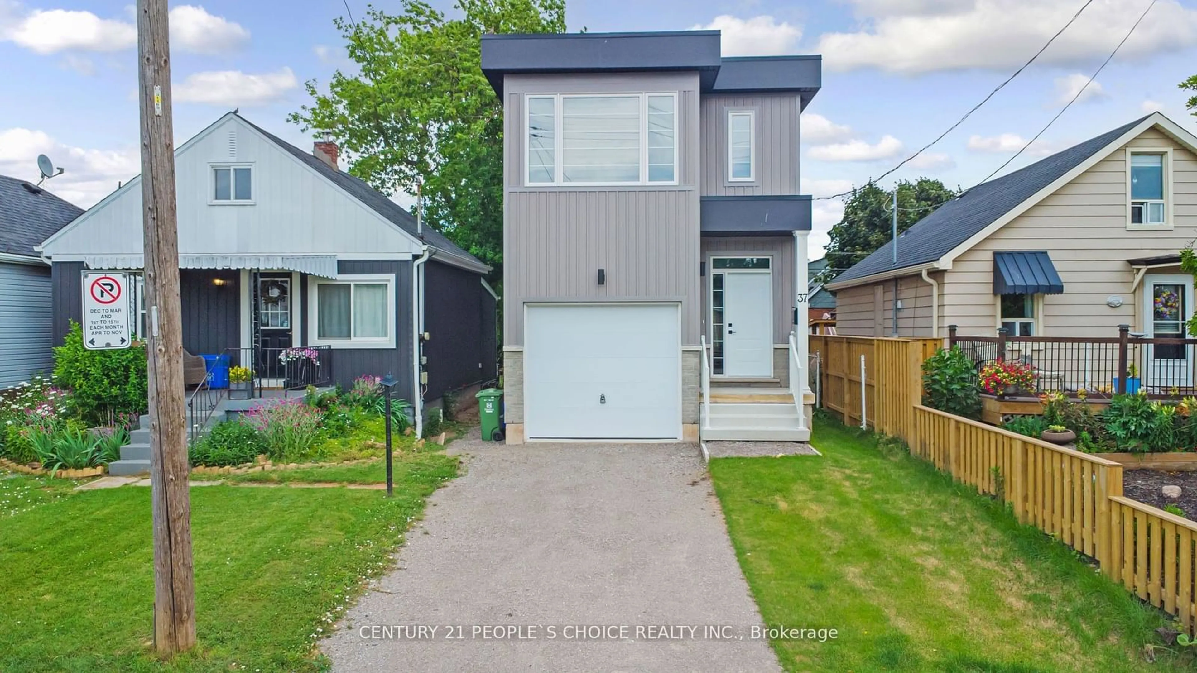 Frontside or backside of a home for 37 Delena Ave, Hamilton Ontario L8H 1B6