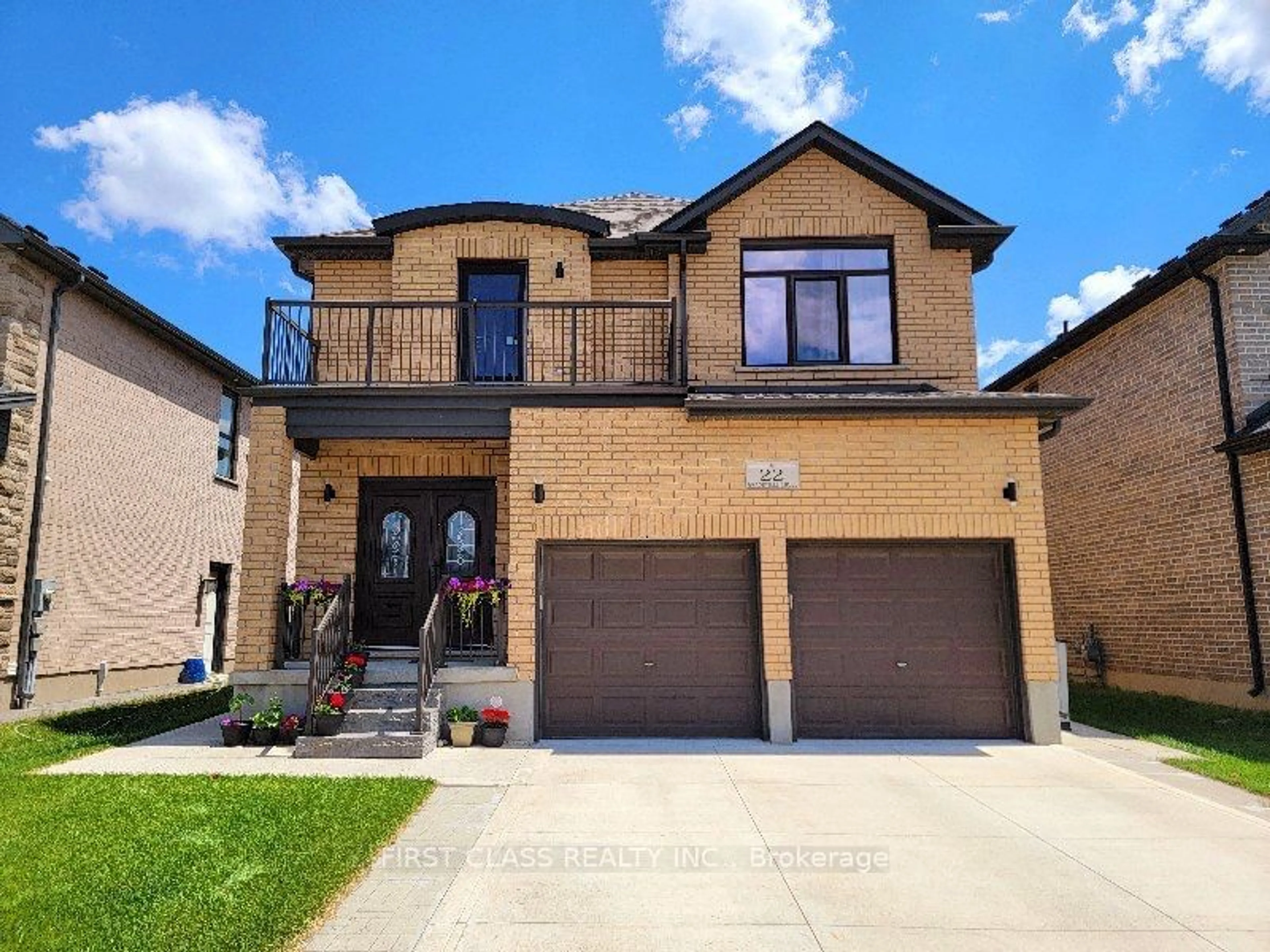 Frontside or backside of a home for 22 Grandville Circ, Brant Ontario N3L 0E9