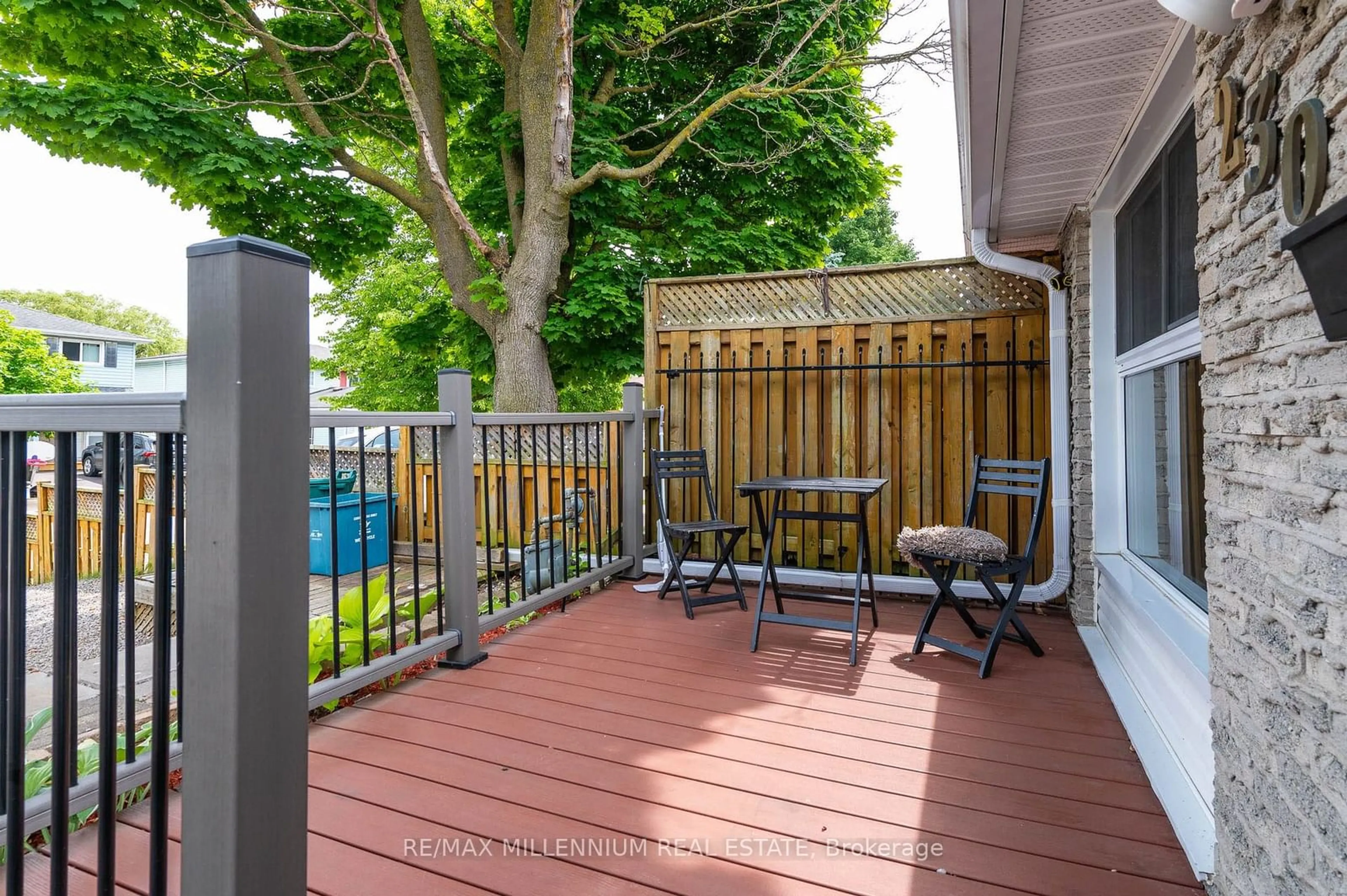 Patio for 230 Linden Dr, Cambridge Ontario N3H 4Y2