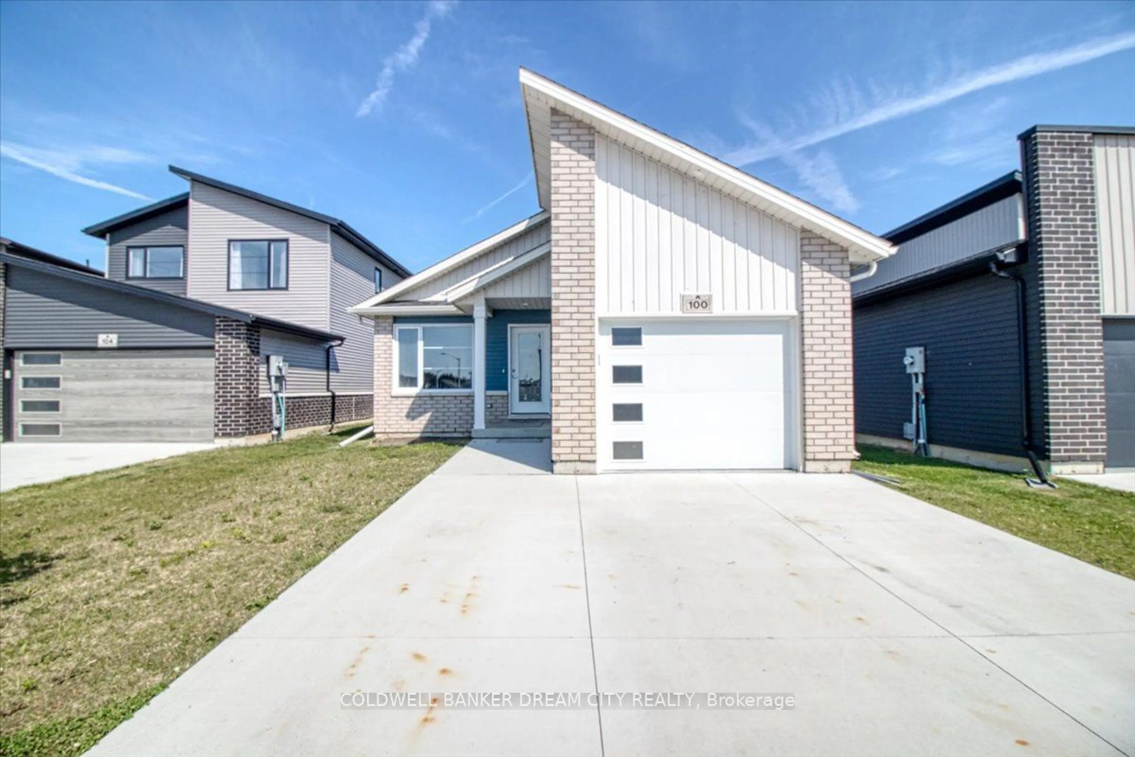 Frontside or backside of a home for 100 Arrowhead Lane, Chatham-Kent Ontario N7M 0T2