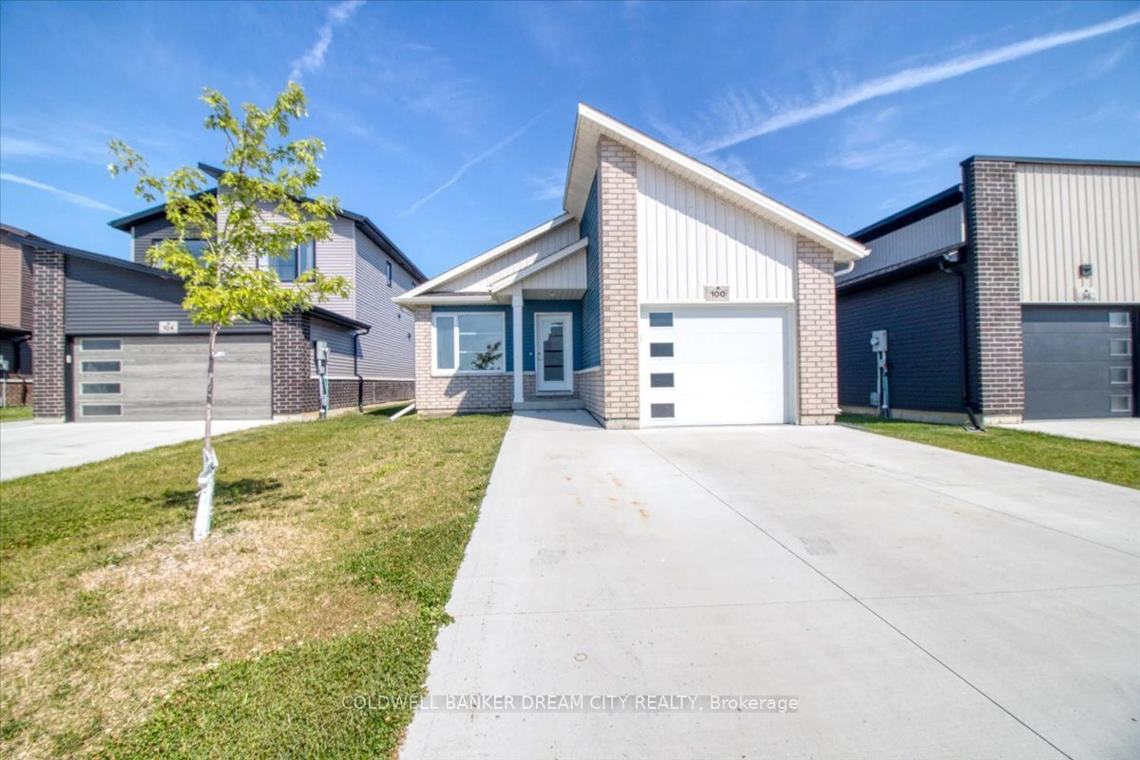 Frontside or backside of a home for 100 Arrowhead Lane, Chatham-Kent Ontario N7M 0T2