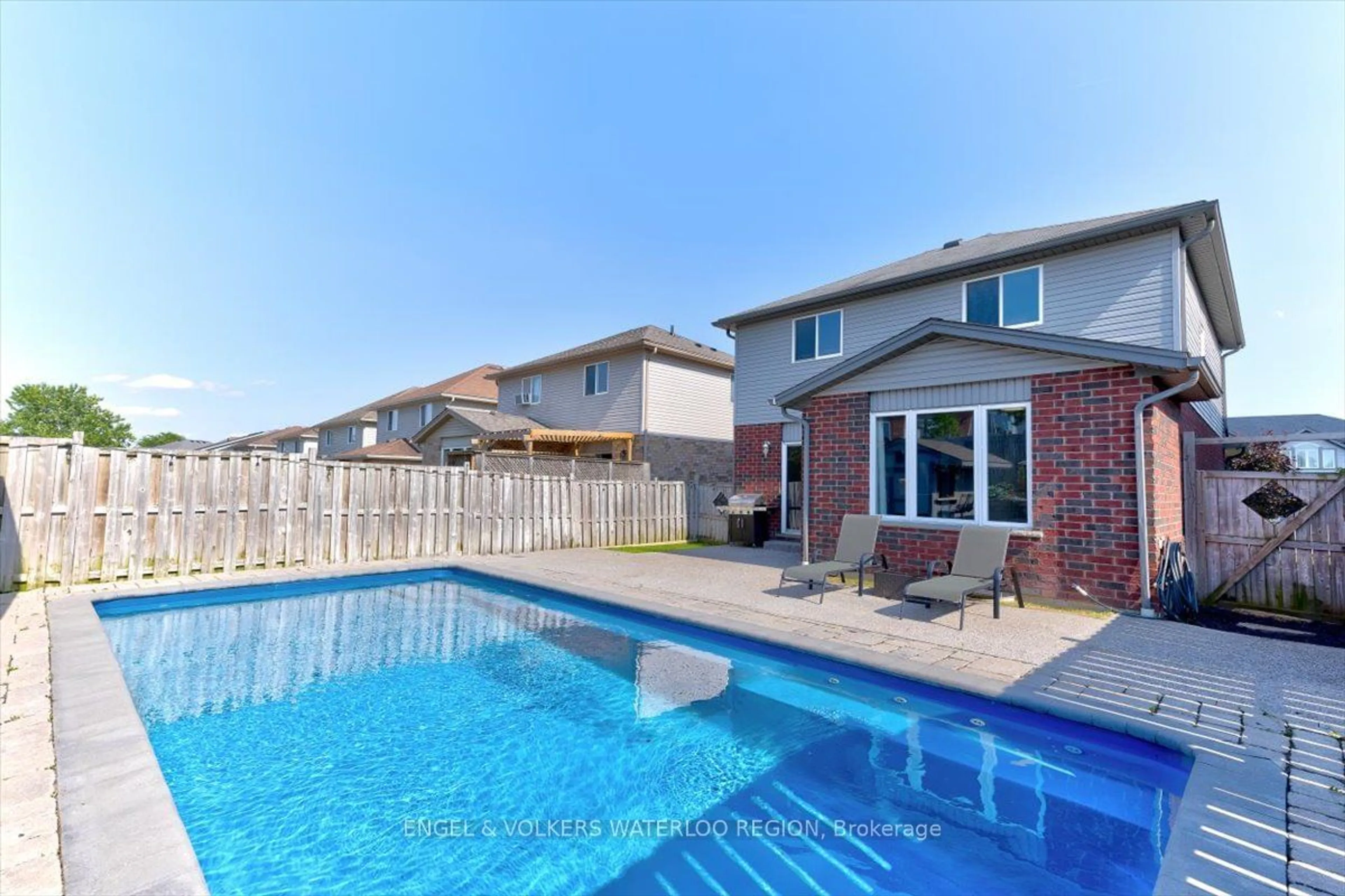 Indoor or outdoor pool for 269 Theodore Schuler Blvd, Wilmot Ontario N3A 4N5