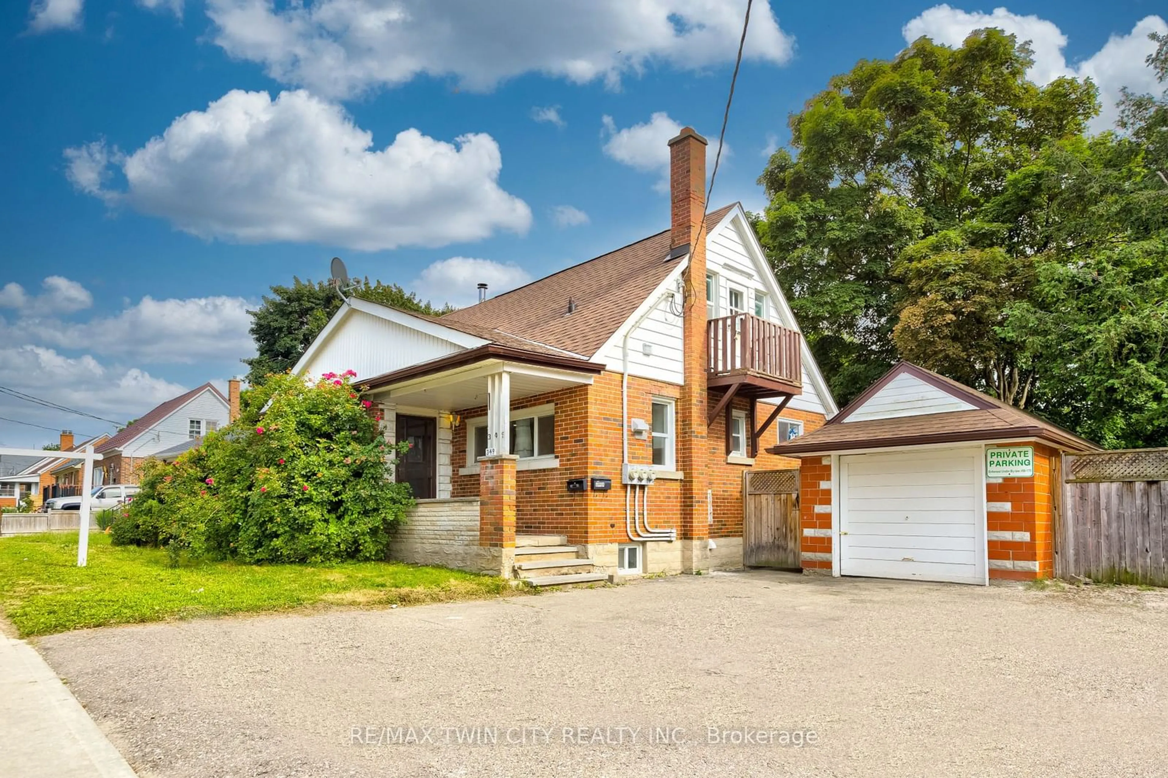 Cottage for 349 Mill St, Kitchener Ontario N2M 3R9