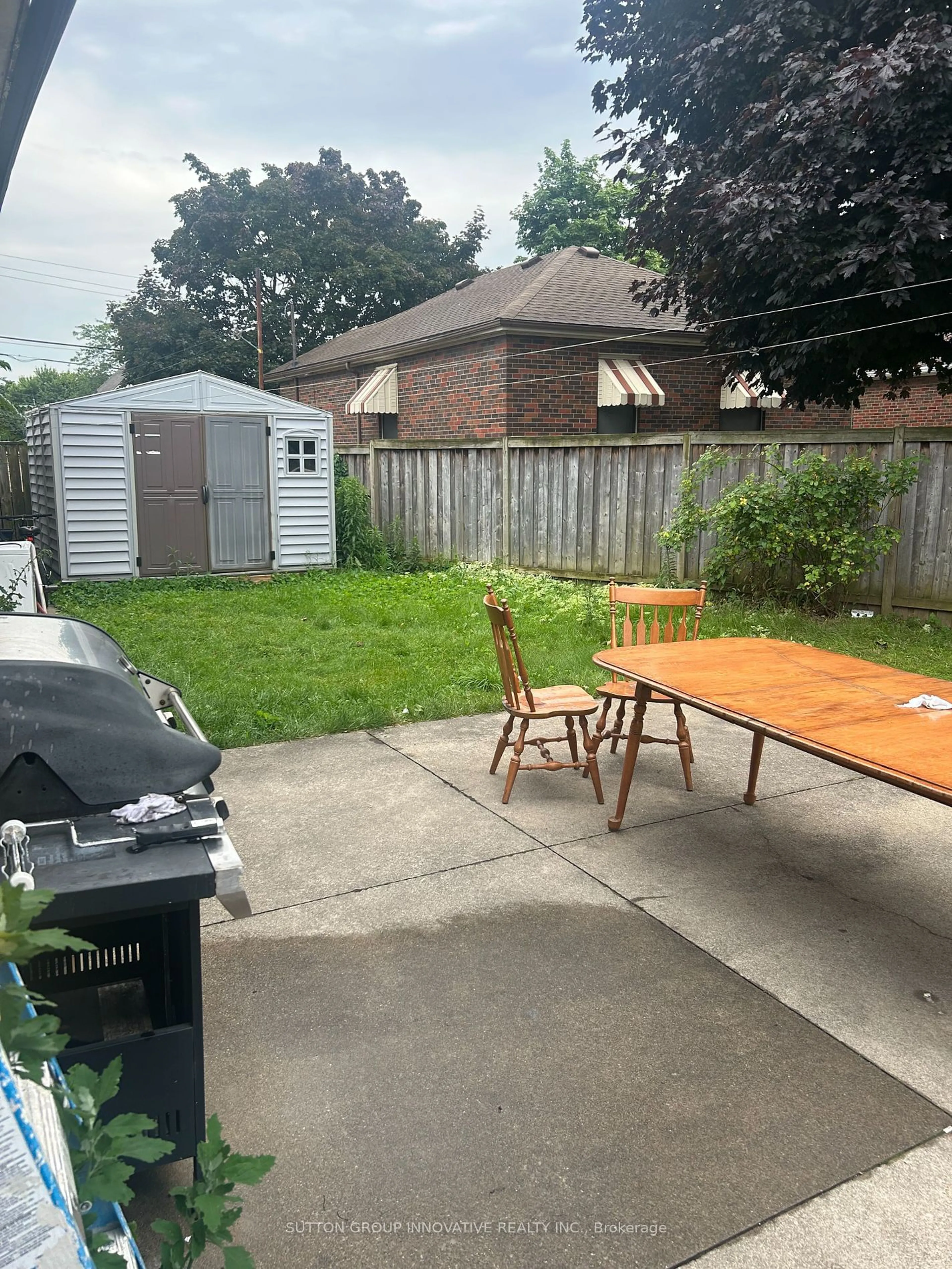 Patio for 730 Queensdale Ave, Hamilton Ontario L8V 1M5